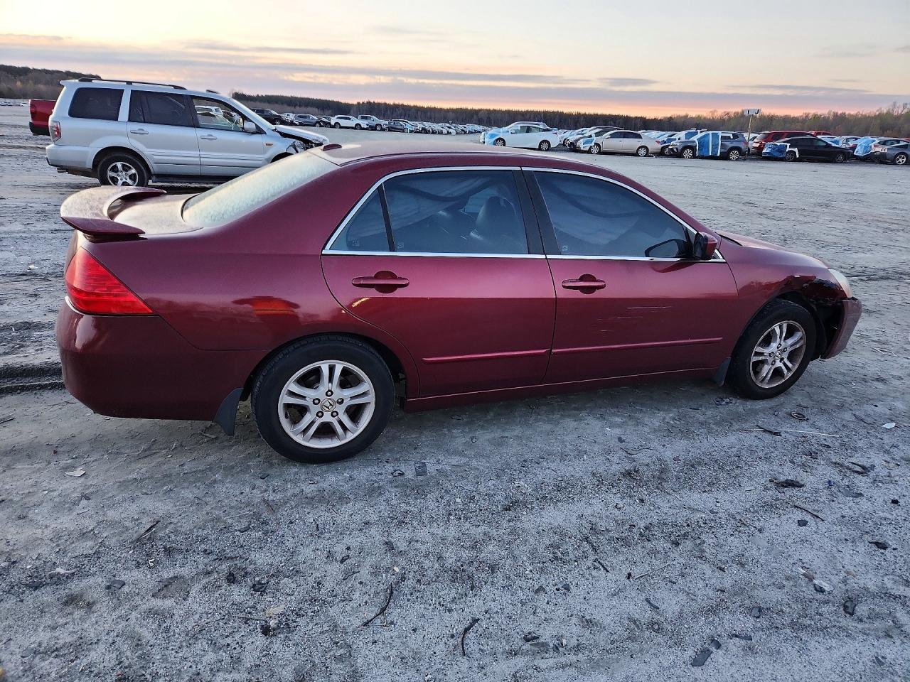 2006 Honda Accord Red vin: 1HGCM567X6A159034