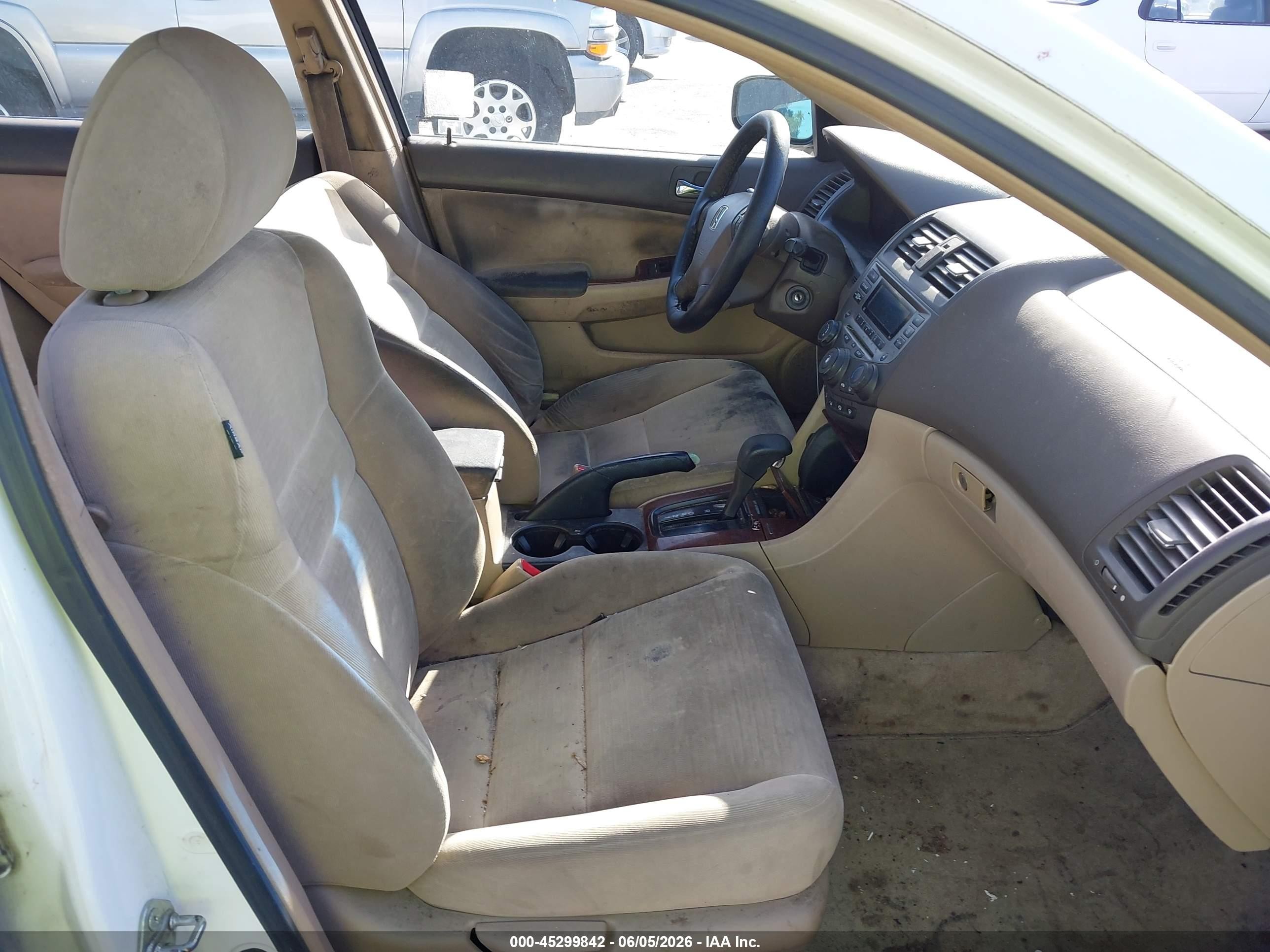 2007 Honda Accord 2.4 Ex White vin: 1HGCM567X7A119926