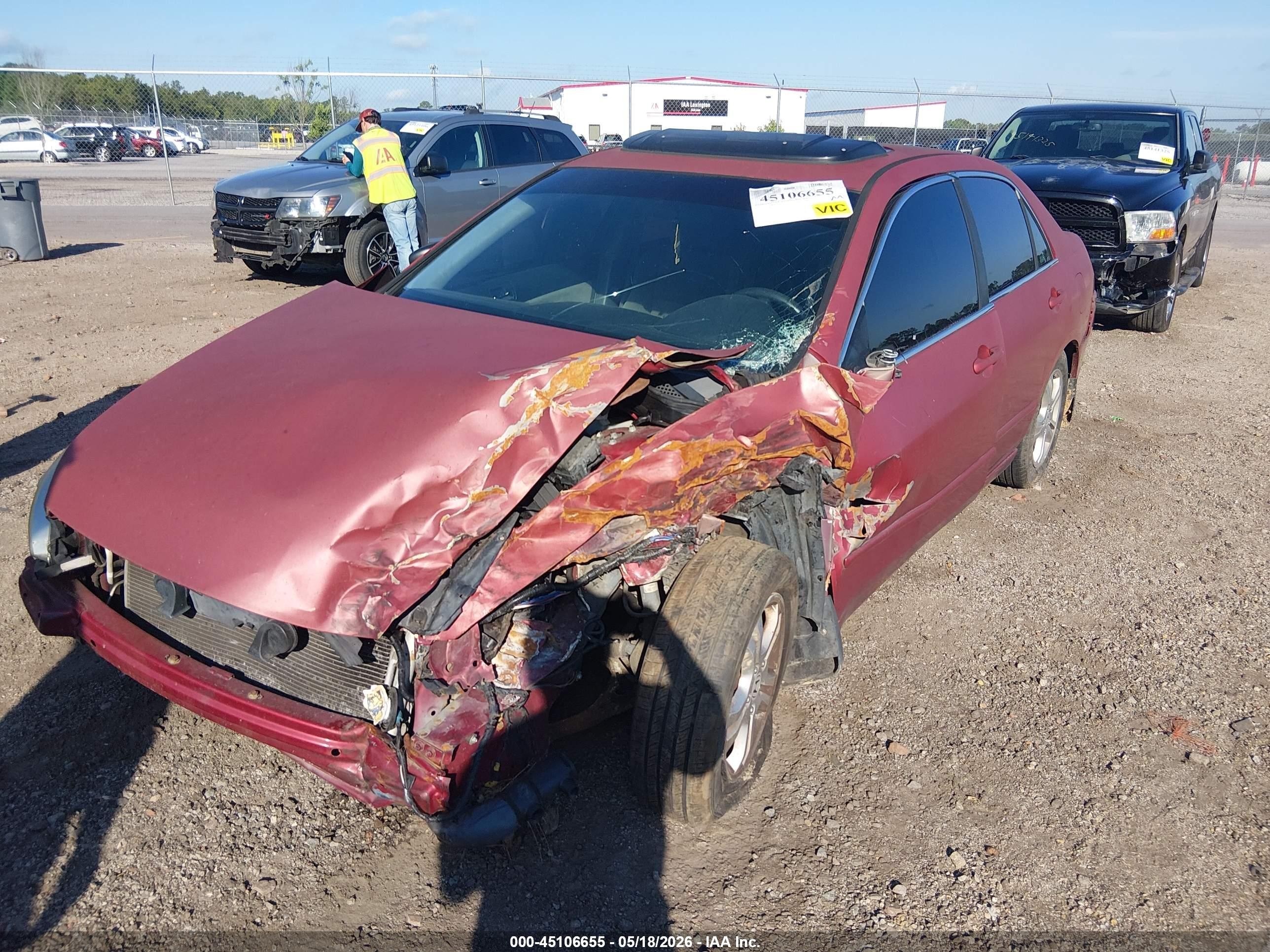 2007 Honda Accord 2.4 Ex Red vin: 1HGCM567X7A185909