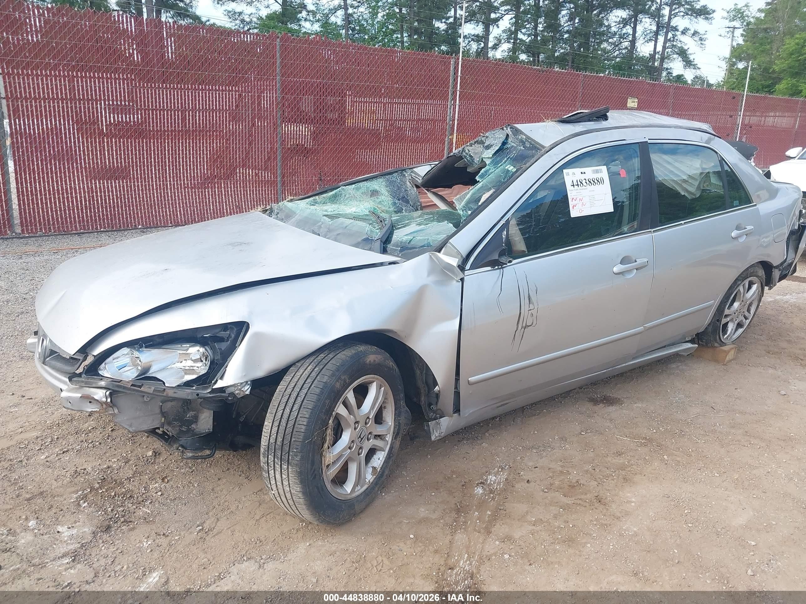 2007 Honda Accord 2.4 Ex Серебряный vin: 1HGCM567X7A200215