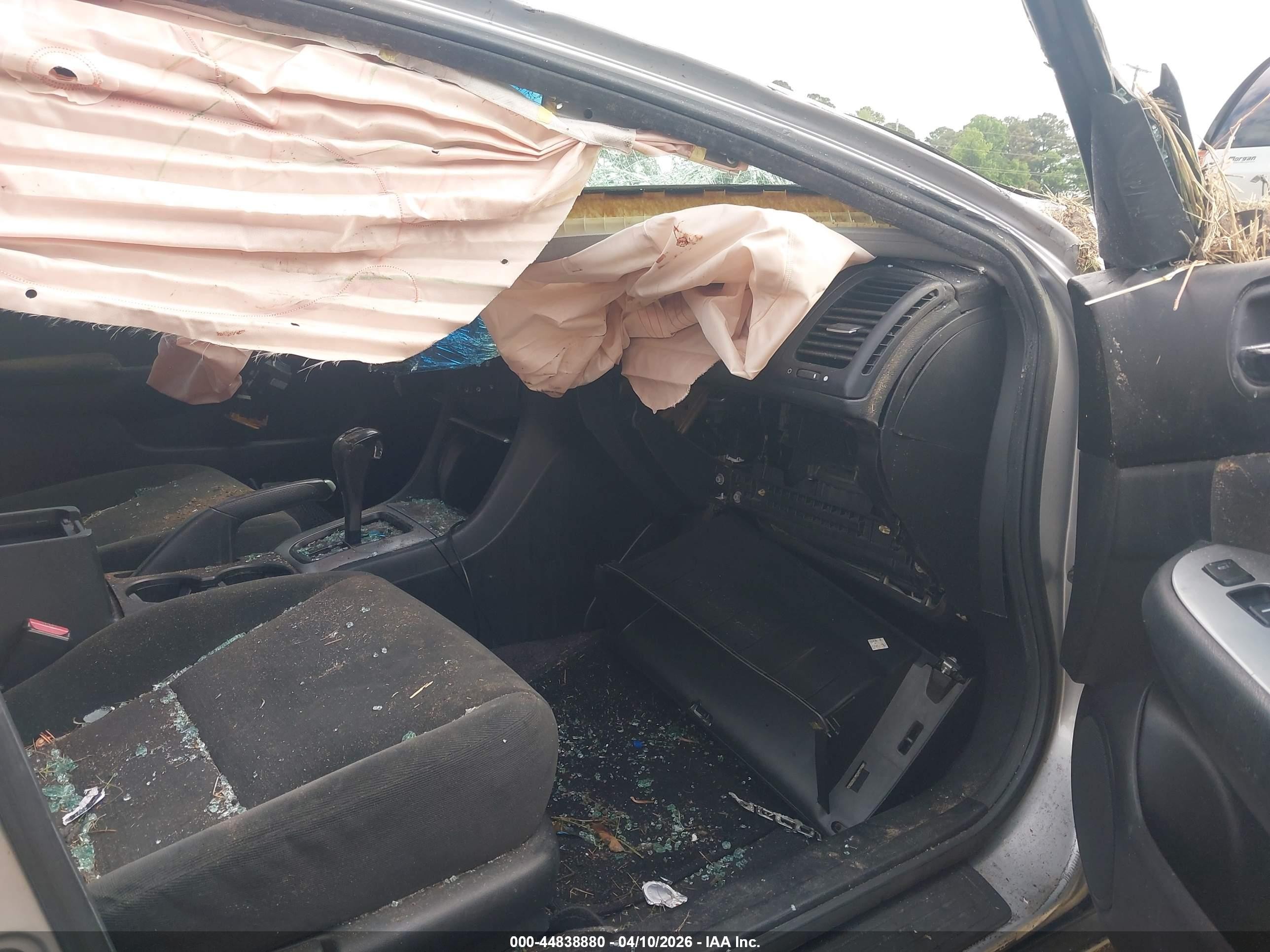 2007 Honda Accord 2.4 Ex Серебряный vin: 1HGCM567X7A200215