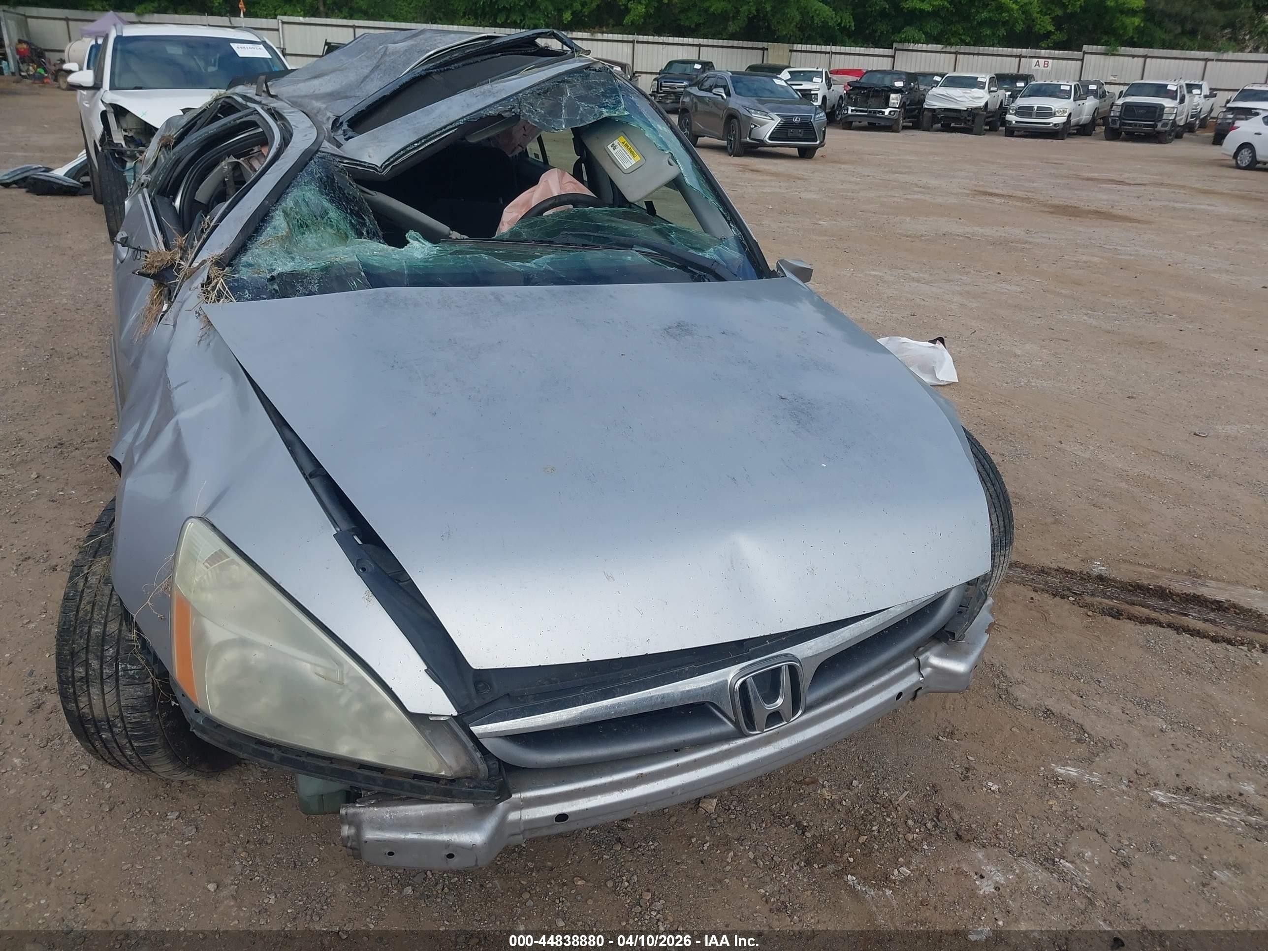2007 Honda Accord 2.4 Ex Серебряный vin: 1HGCM567X7A200215