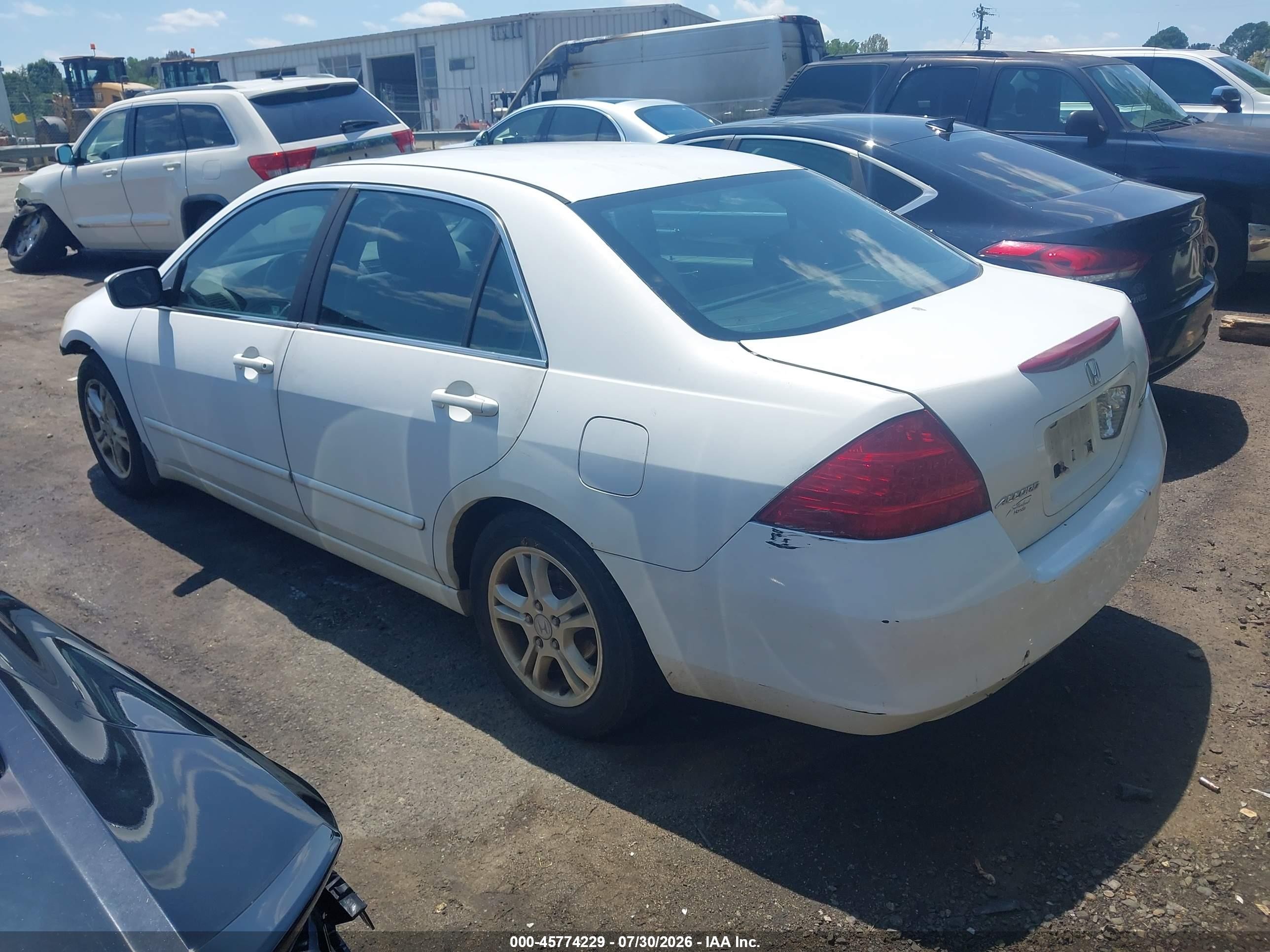 2007 Honda Accord 2.4 Ex White vin: 1HGCM567X7A806775