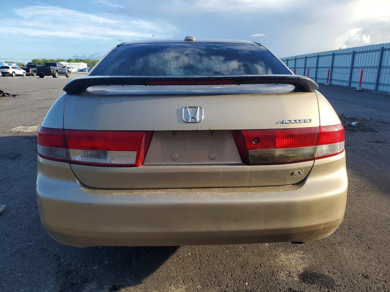 2004 Honda Accord Ex Beige vin: 1HGCM56804A001730