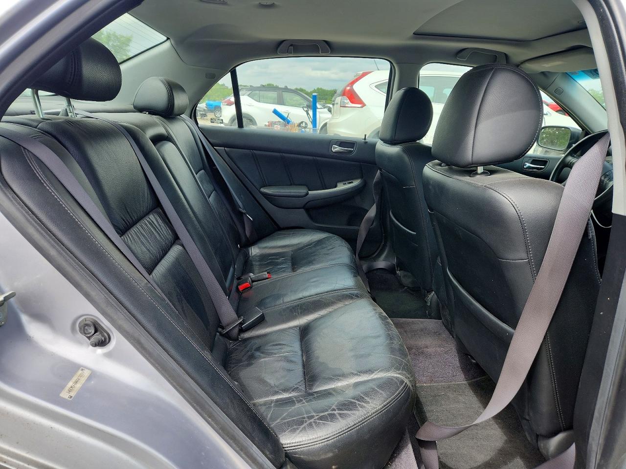 2004 Honda Accord Ex Silver vin: 1HGCM56804A039779