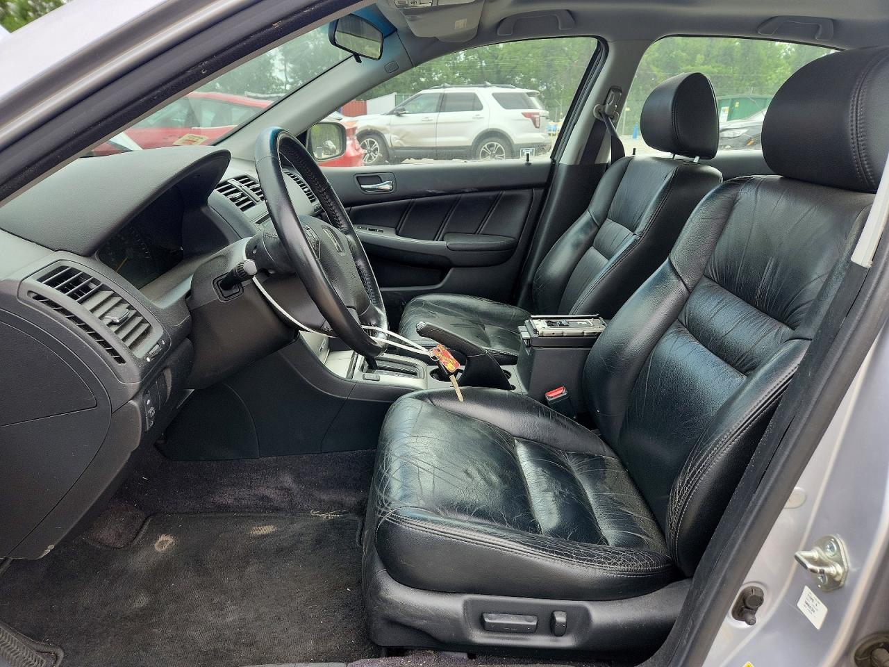 2004 Honda Accord Ex Silver vin: 1HGCM56804A039779