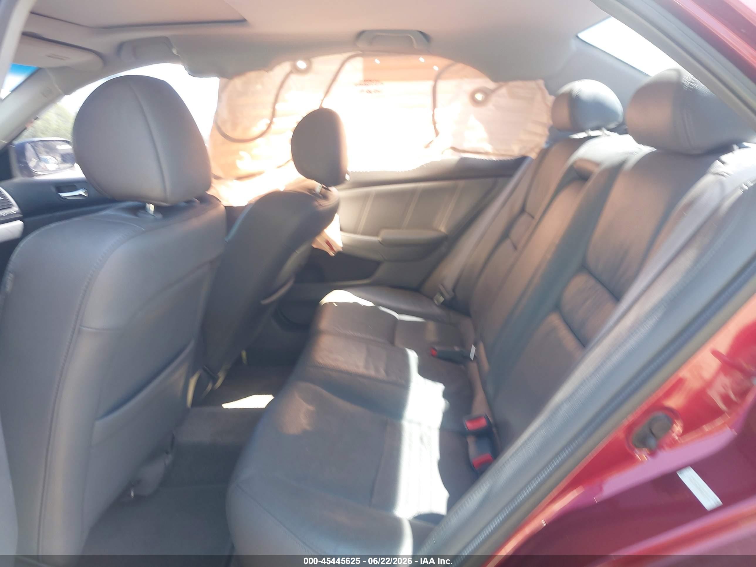 2005 Honda Accord 2.4 Ex Burgundy vin: 1HGCM56805A082164