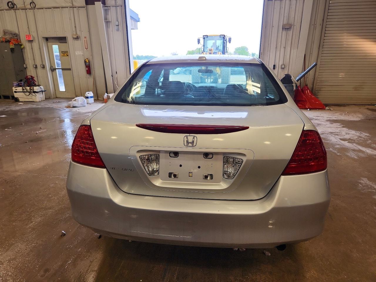 2006 Honda Accord Ex Silver vin: 1HGCM56806A012004