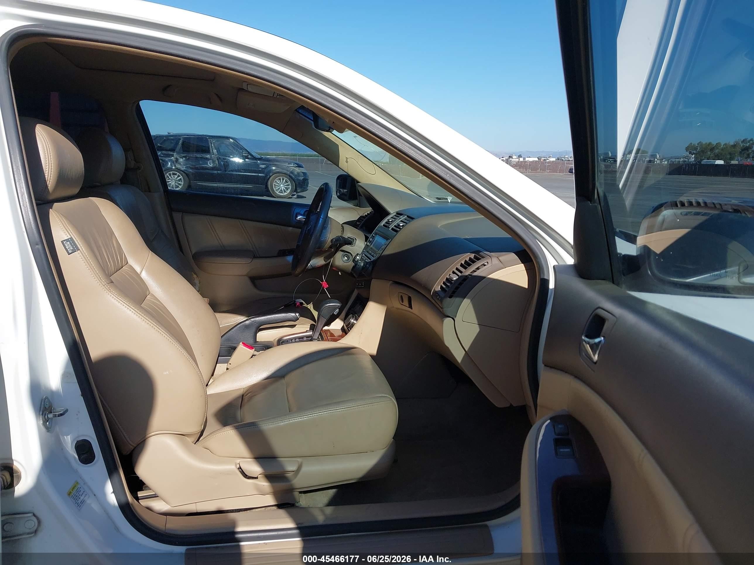 2006 Honda Accord 2.4 Ex White vin: 1HGCM56806A123135
