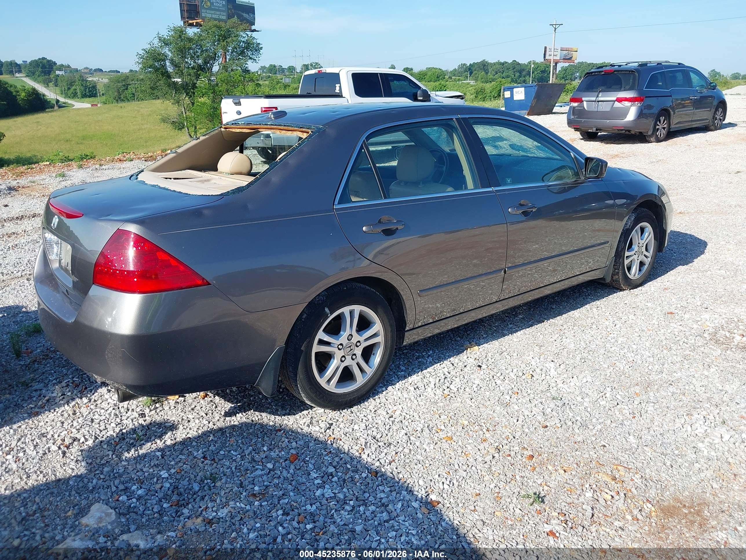 2007 Honda Accord 2.4 Ex Beige vin: 1HGCM56807A117093