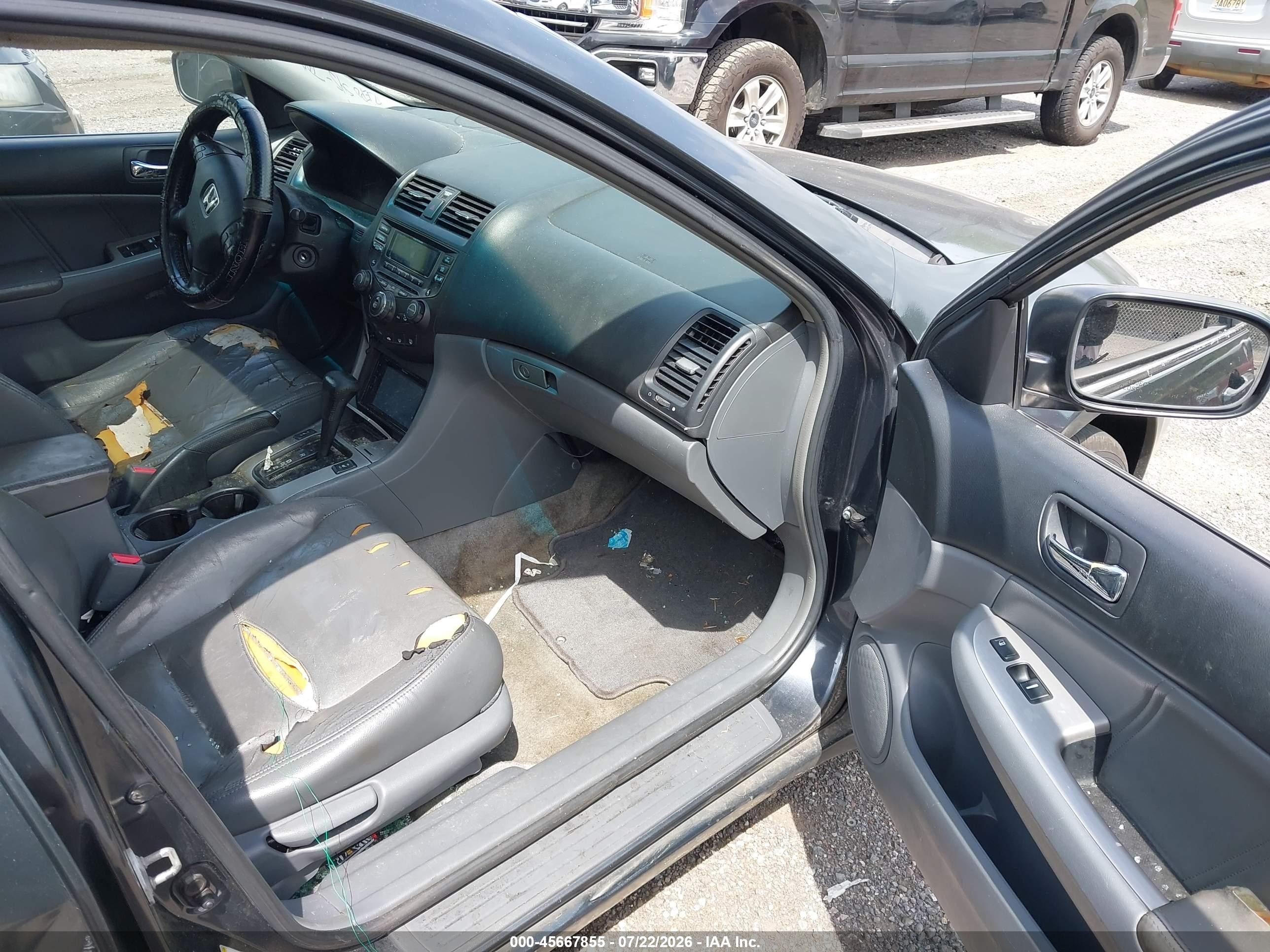 2005 Honda Accord 2.4 Ex Dark Blue vin: 1HGCM56825A037419