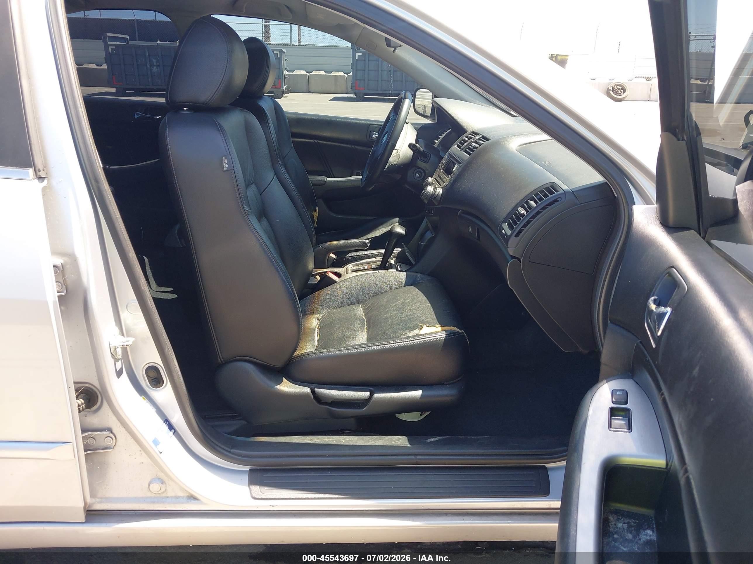 2005 Honda Accord 2.4 Ex Silver vin: 1HGCM56825A131591