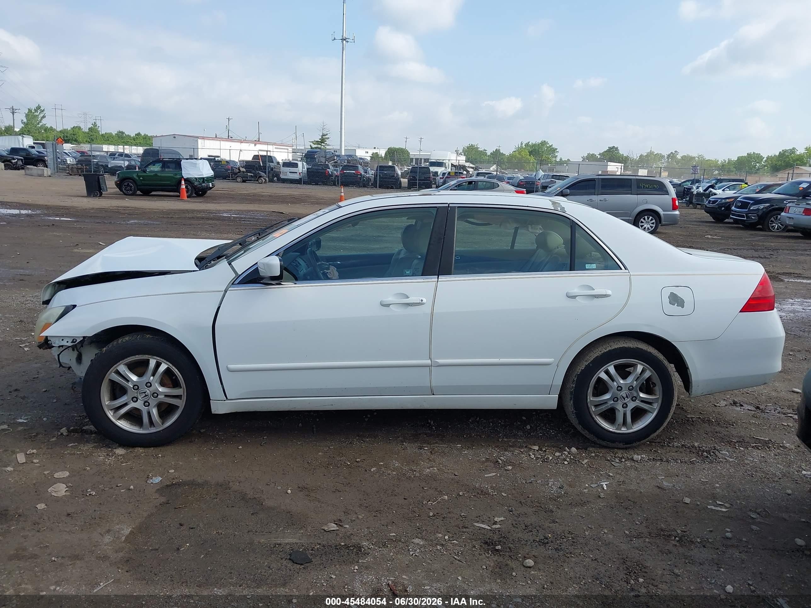2006 Honda Accord 2.4 Ex White vin: 1HGCM56826A140776