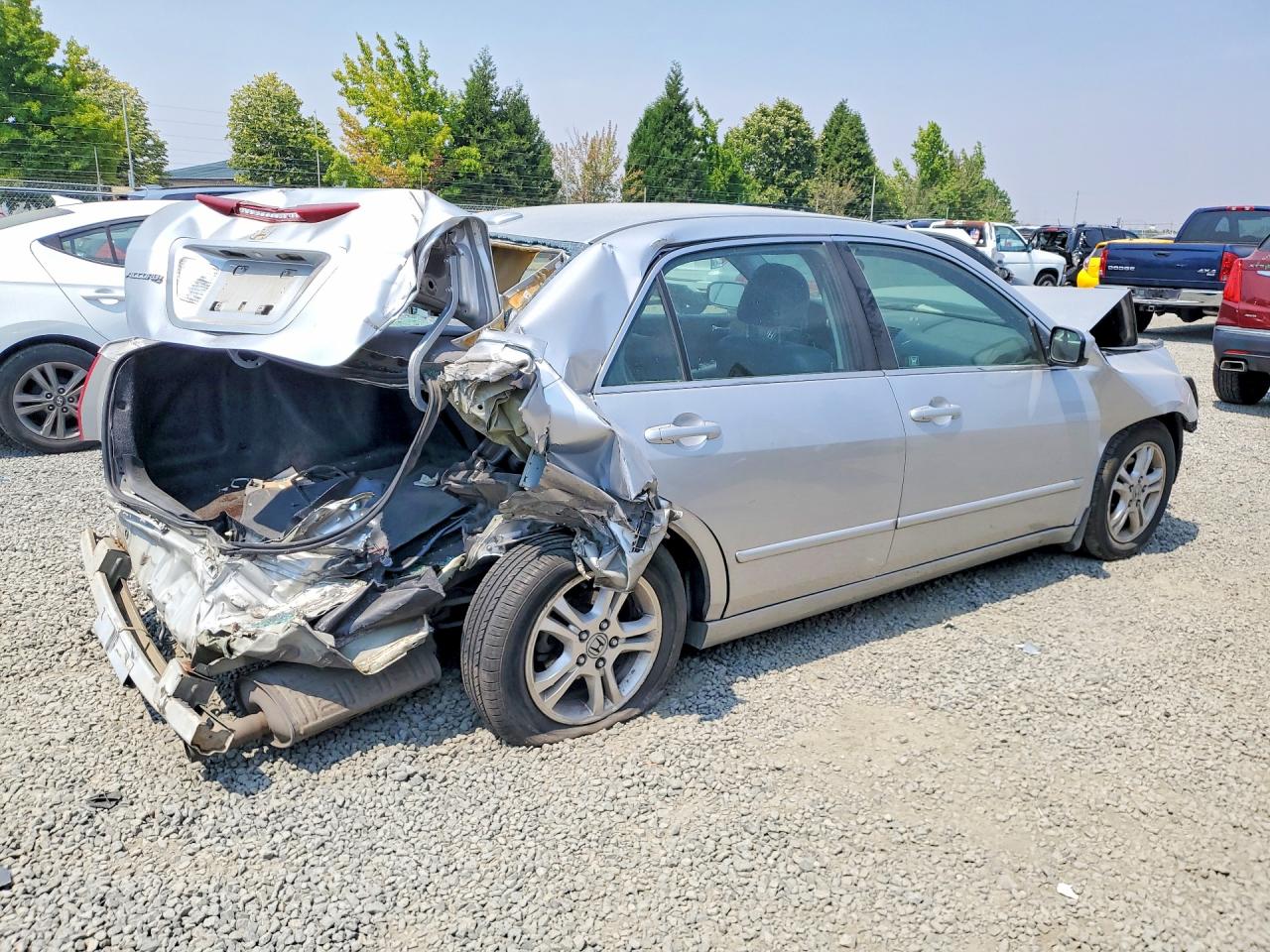 2007 Honda Accord Ex Silver vin: 1HGCM56827A012362