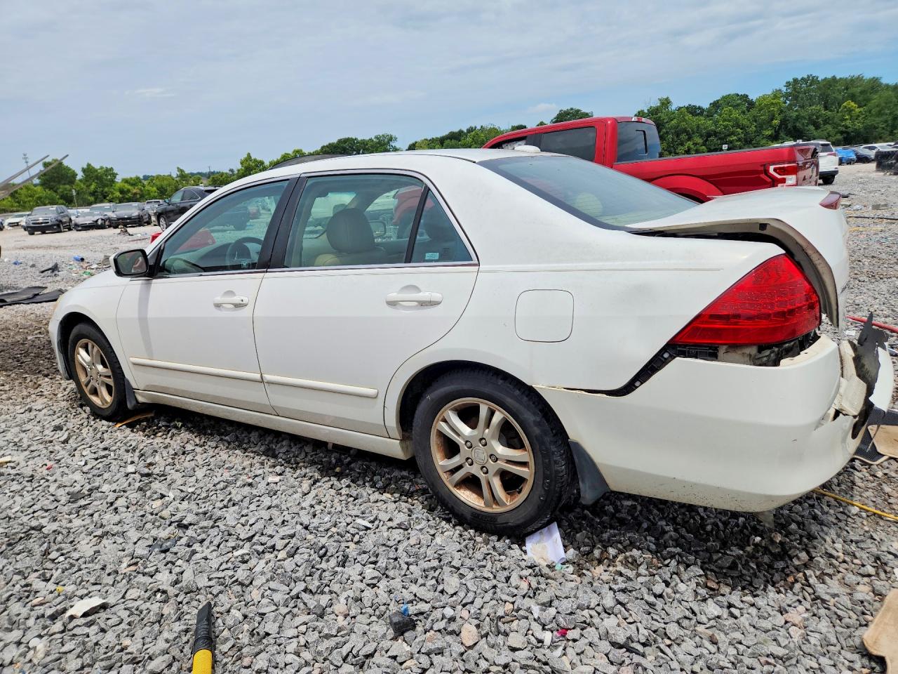 2007 Honda Accord Ex White vin: 1HGCM56827A035804