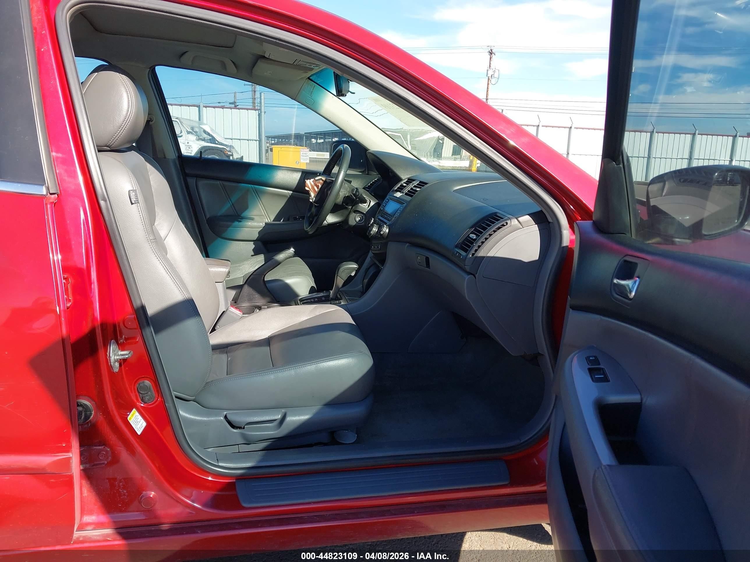 2007 Honda Accord 2.4 Ex Red vin: 1HGCM56827A086400