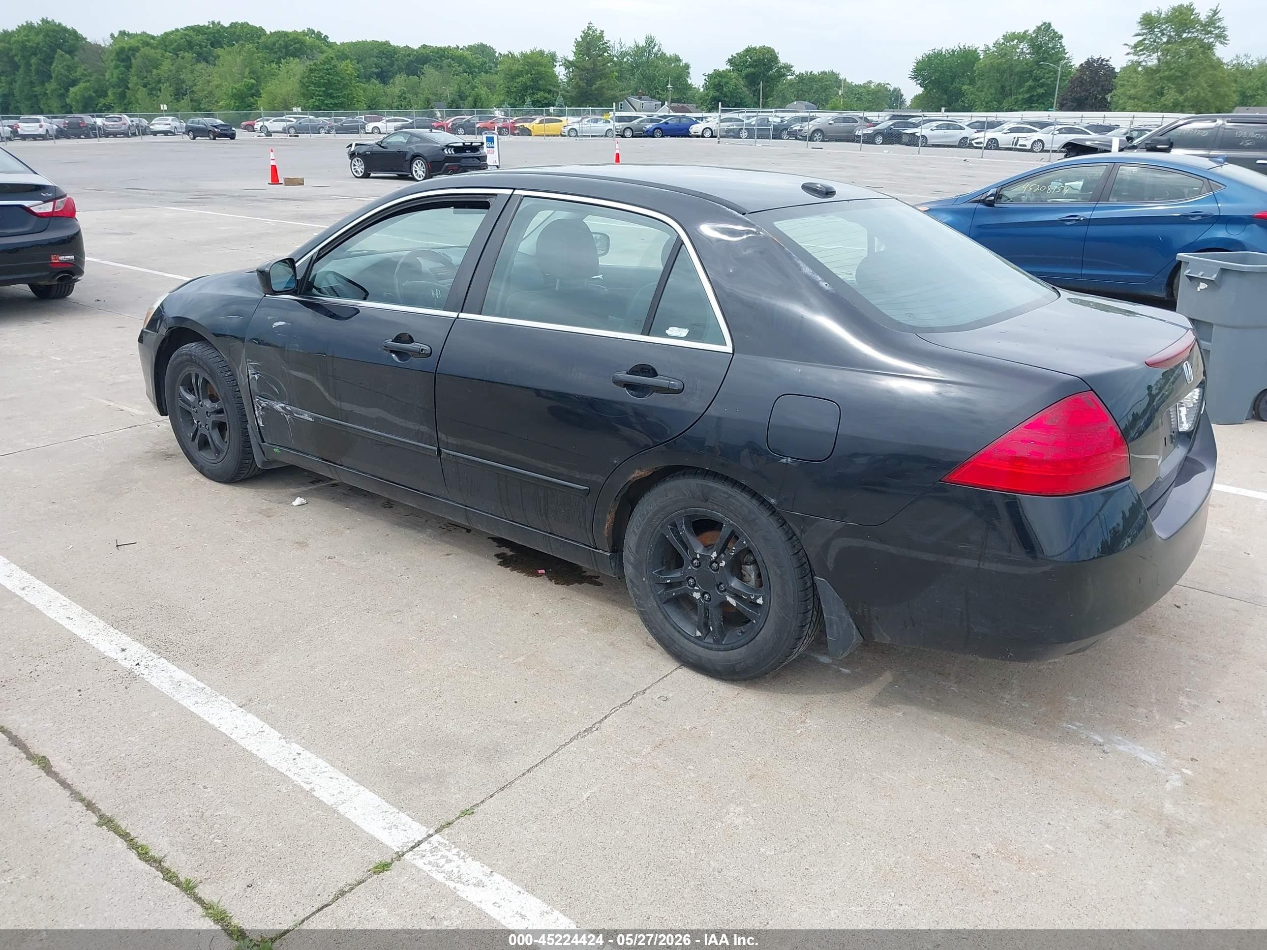 2007 Honda Accord 2.4 Ex Черный vin: 1HGCM56827A170913