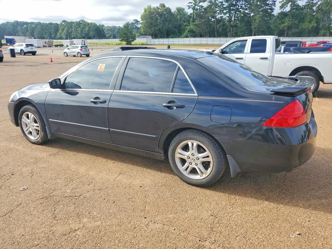 2007 Honda Accord Ex Черный vin: 1HGCM56827A218118