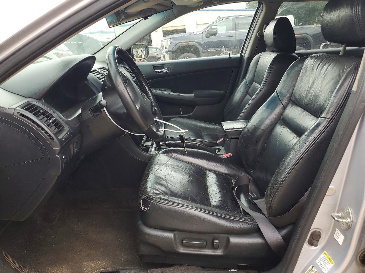 2004 Honda Accord Ex Серебряный vin: 1HGCM56834A004573
