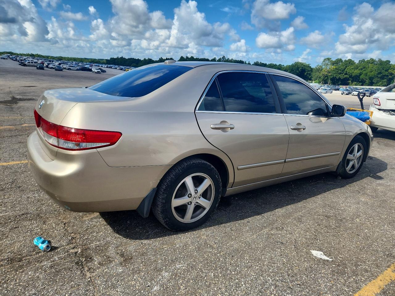2004 Honda Accord Ex Gold vin: 1HGCM56834A028081