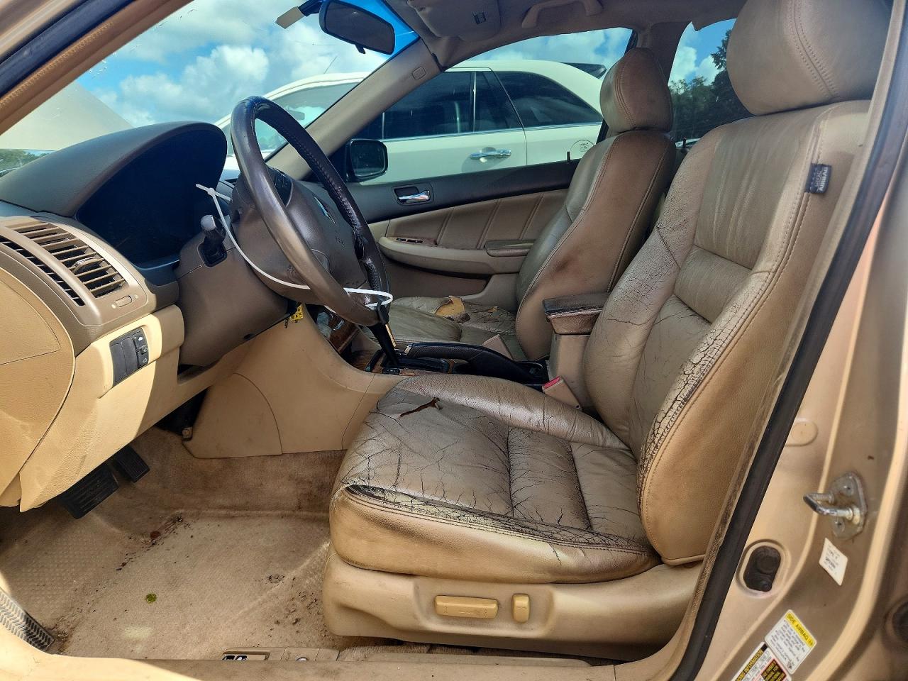 2004 Honda Accord Ex Gold vin: 1HGCM56834A028081