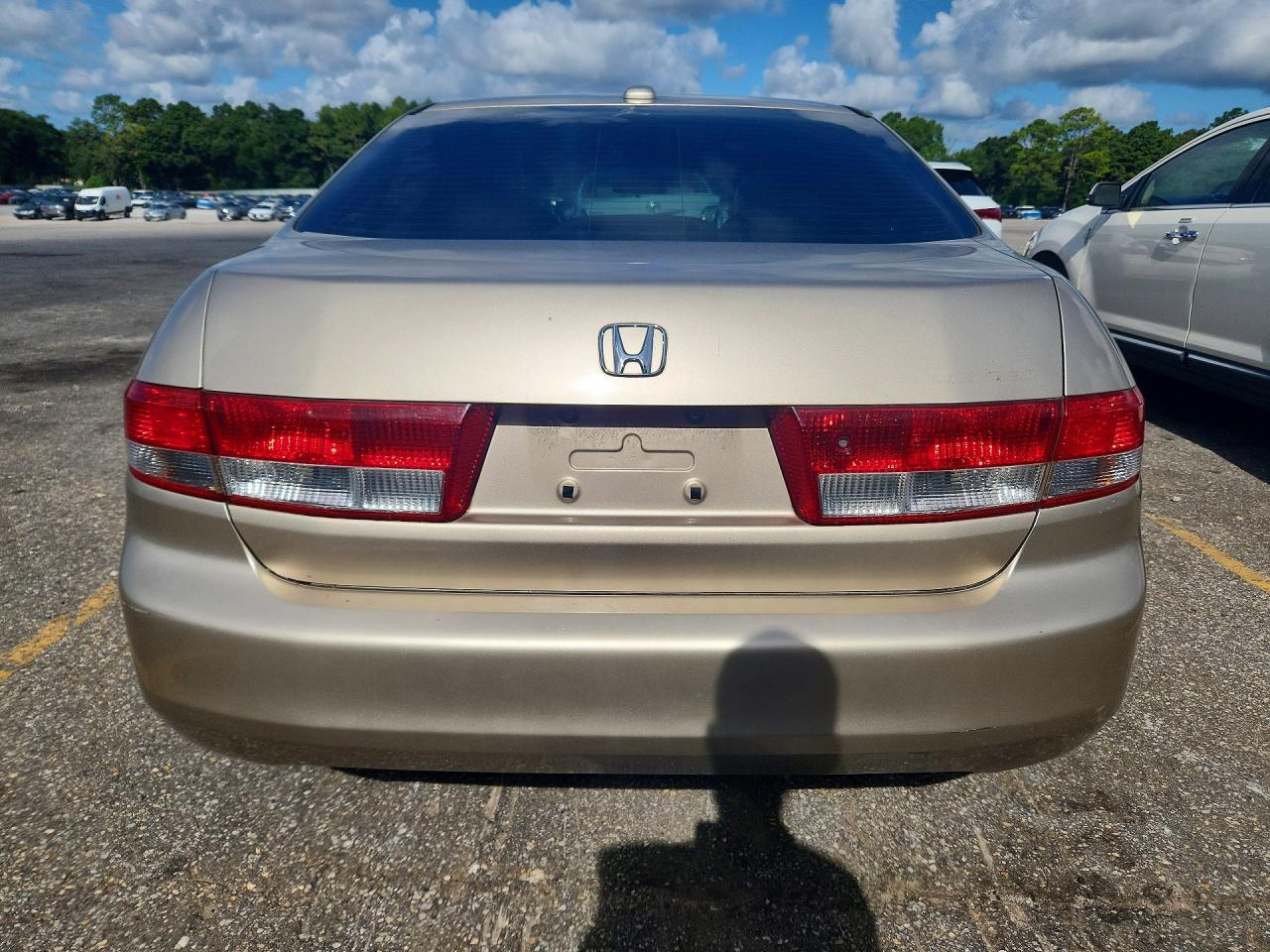 2004 Honda Accord Ex Gold vin: 1HGCM56834A028081