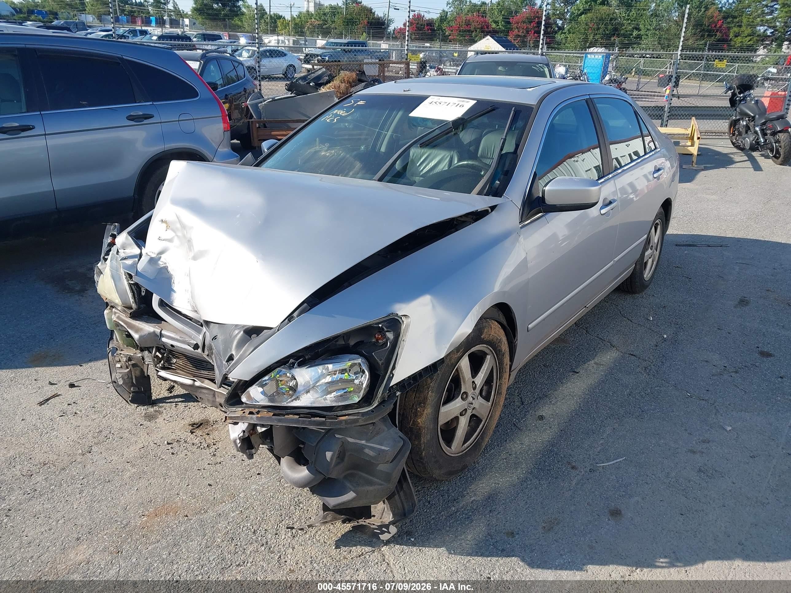 2005 Honda Accord 2.4 Ex Silver vin: 1HGCM56835A009404