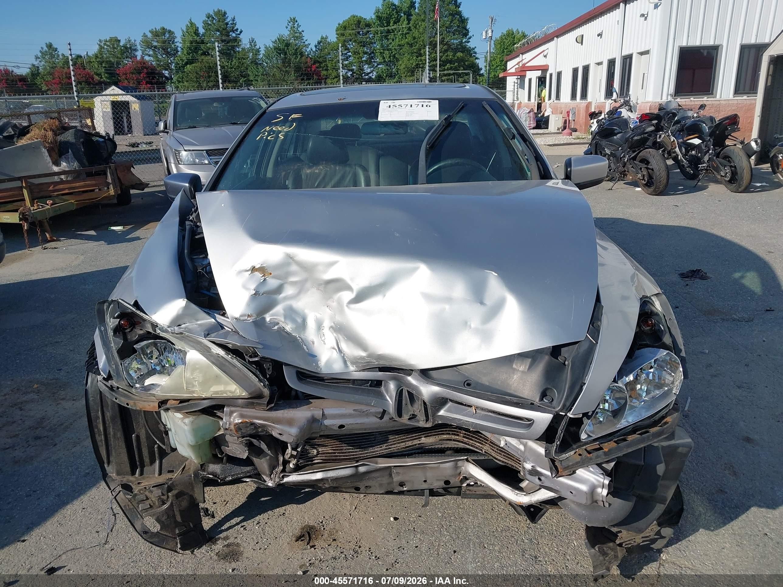 2005 Honda Accord 2.4 Ex Silver vin: 1HGCM56835A009404
