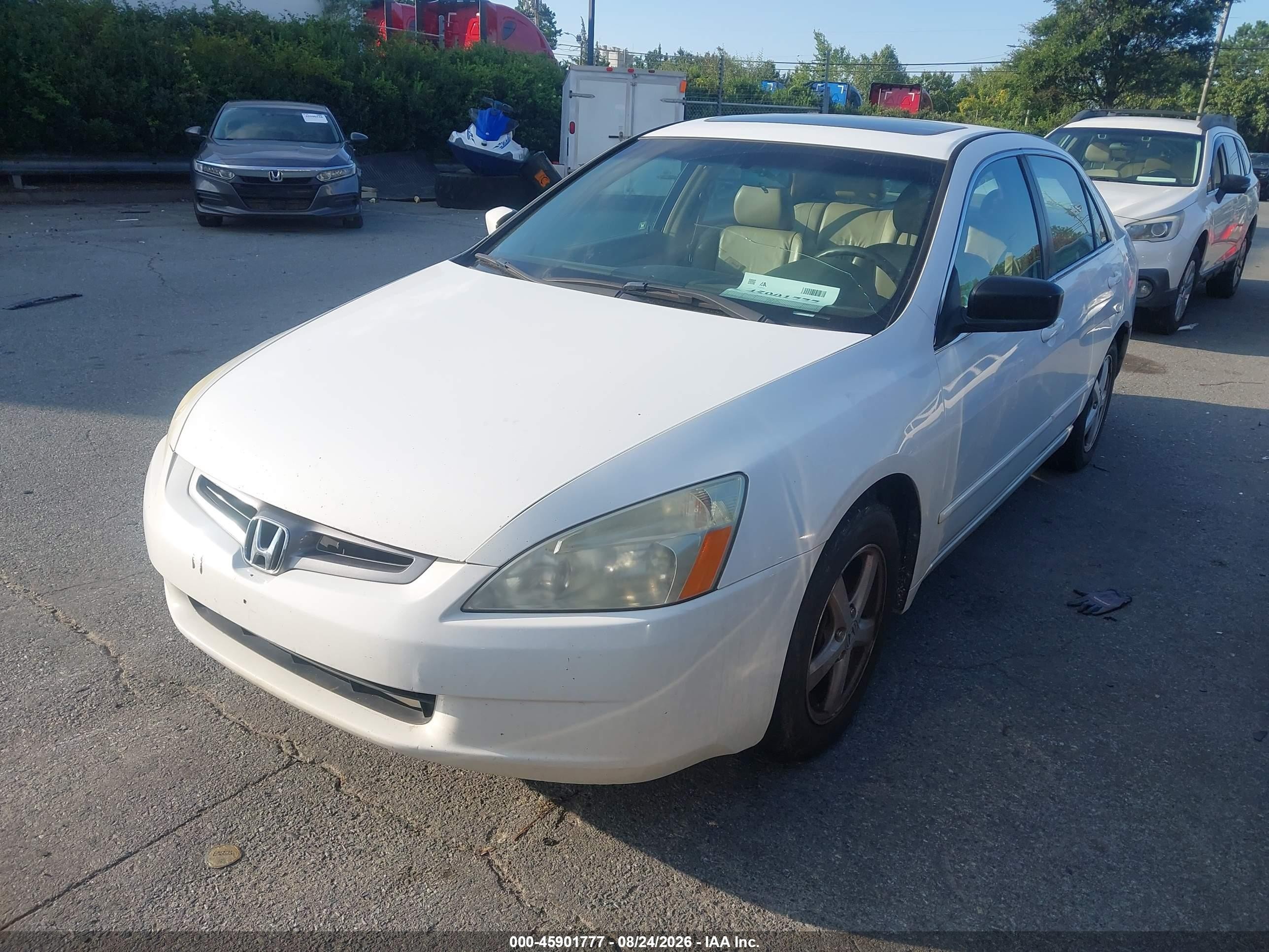2005 Honda Accord 2.4 Ex White vin: 1HGCM56835A178418