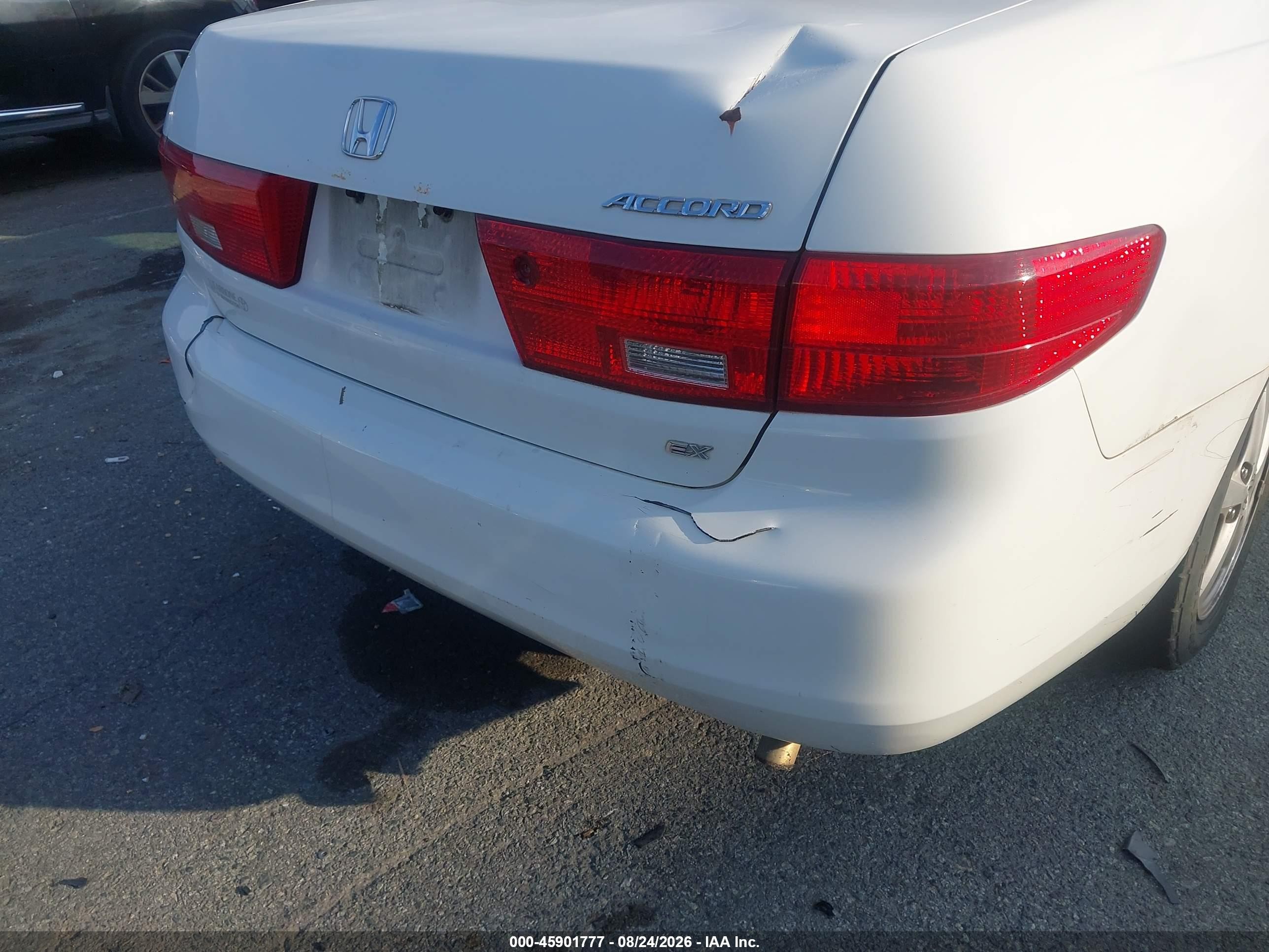 2005 Honda Accord 2.4 Ex White vin: 1HGCM56835A178418
