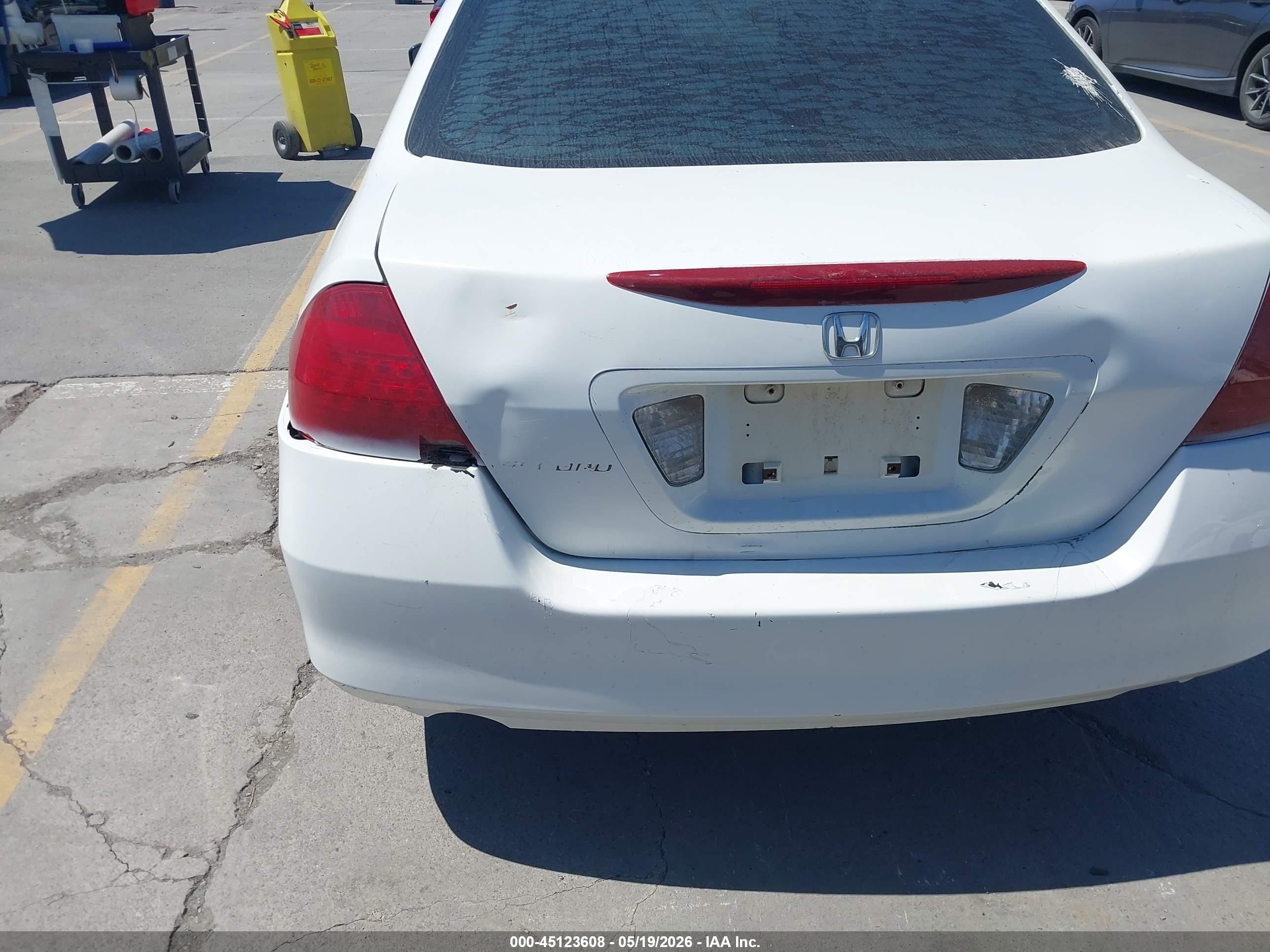 2006 Honda Accord 2.4 Ex White vin: 1HGCM56836A147252