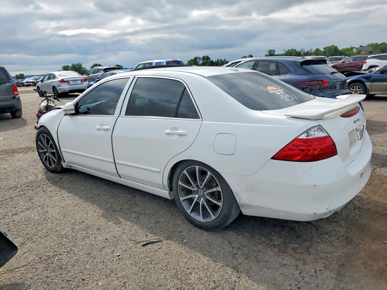 2007 Honda Accord Ex White vin: 1HGCM56837A019157