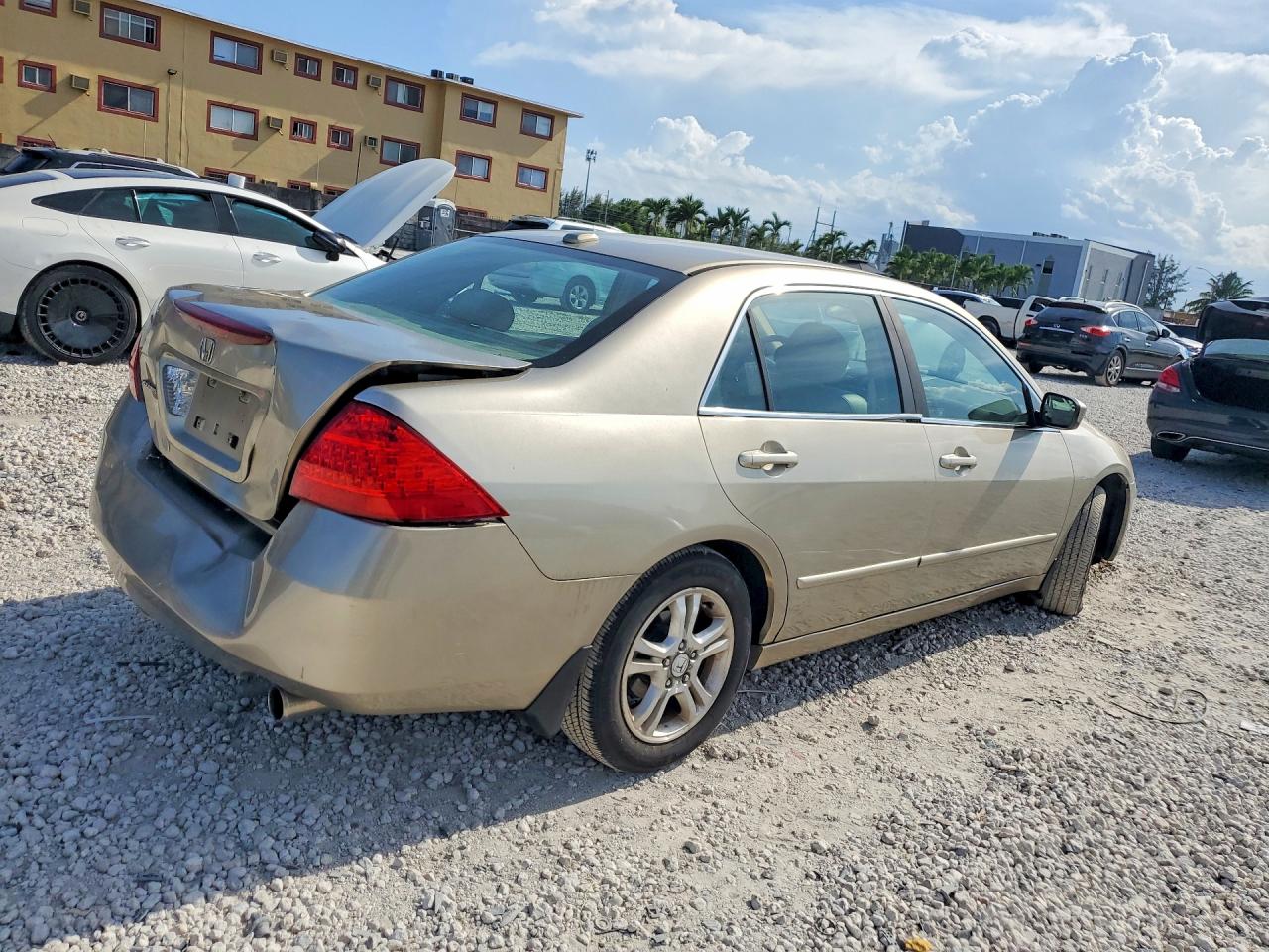 2007 Honda Accord Ex Gold vin: 1HGCM56837A028540