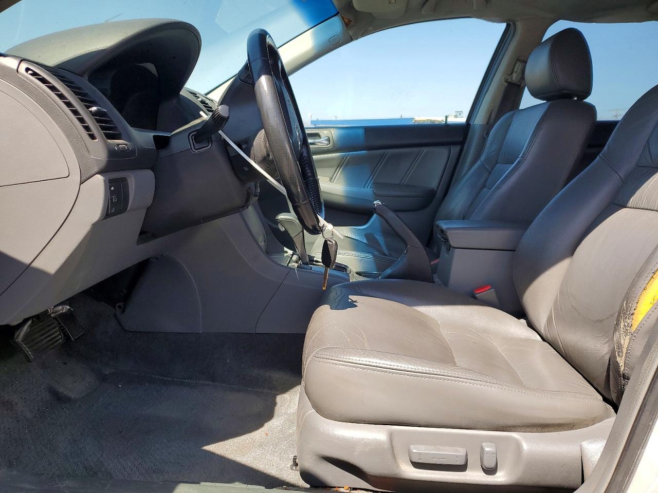 2007 Honda Accord Ex Silver vin: 1HGCM56837A032930