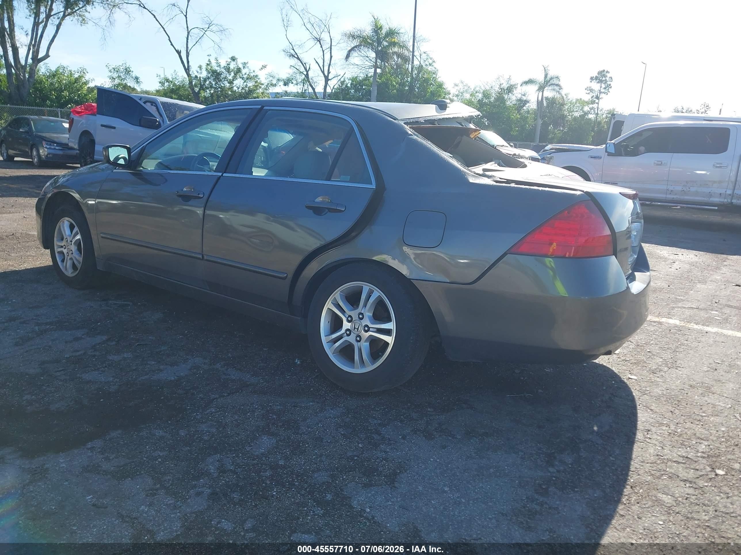 2007 Honda Accord 2.4 Ex Beige vin: 1HGCM56837A117587