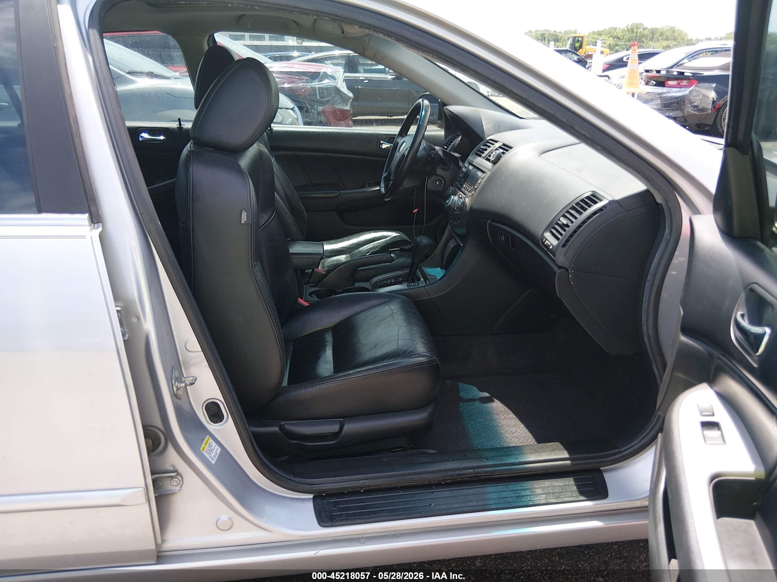 2004 Honda Accord 2.4 Ex Silver vin: 1HGCM56844A091545