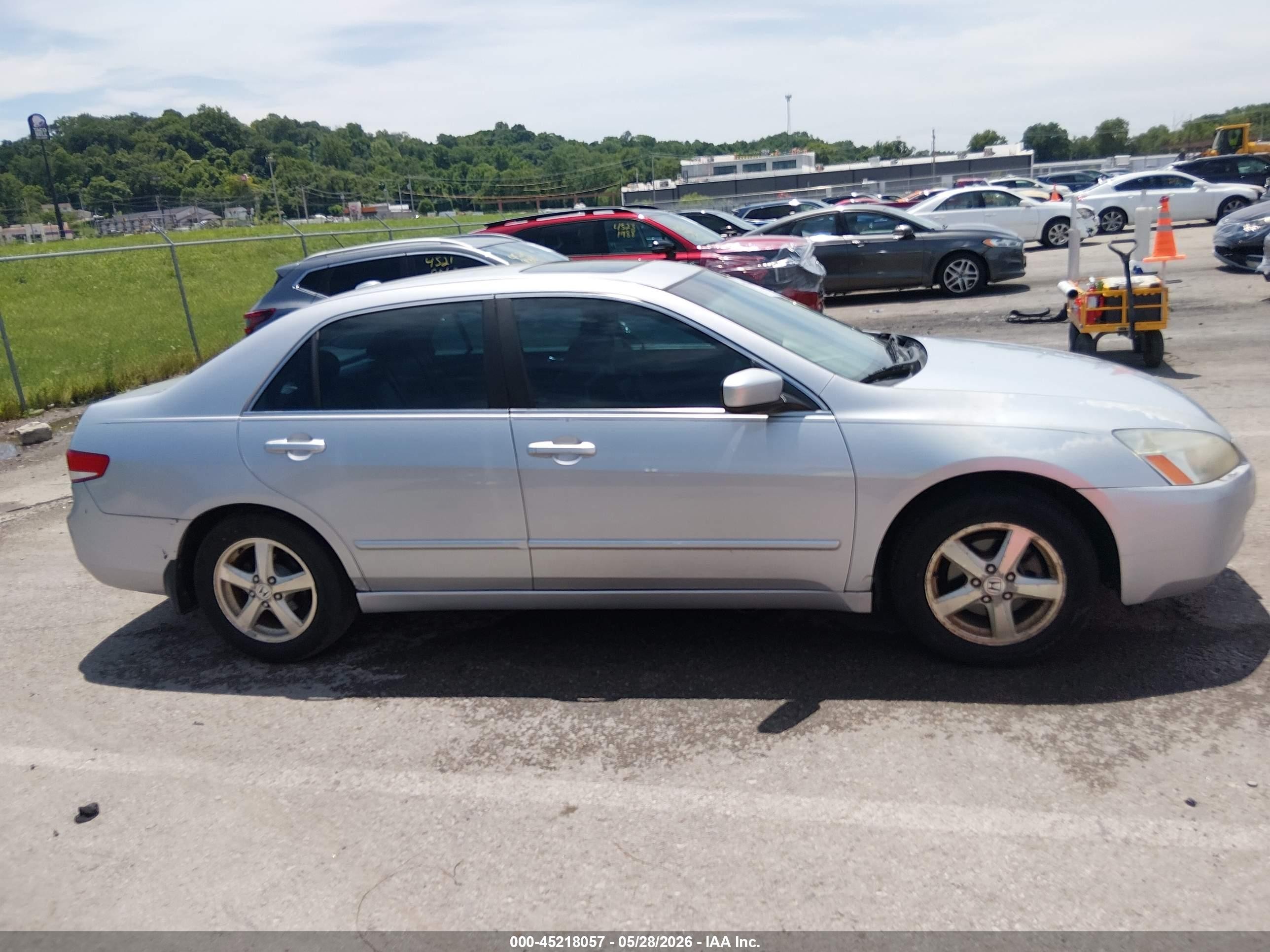 2004 Honda Accord 2.4 Ex Silver vin: 1HGCM56844A091545
