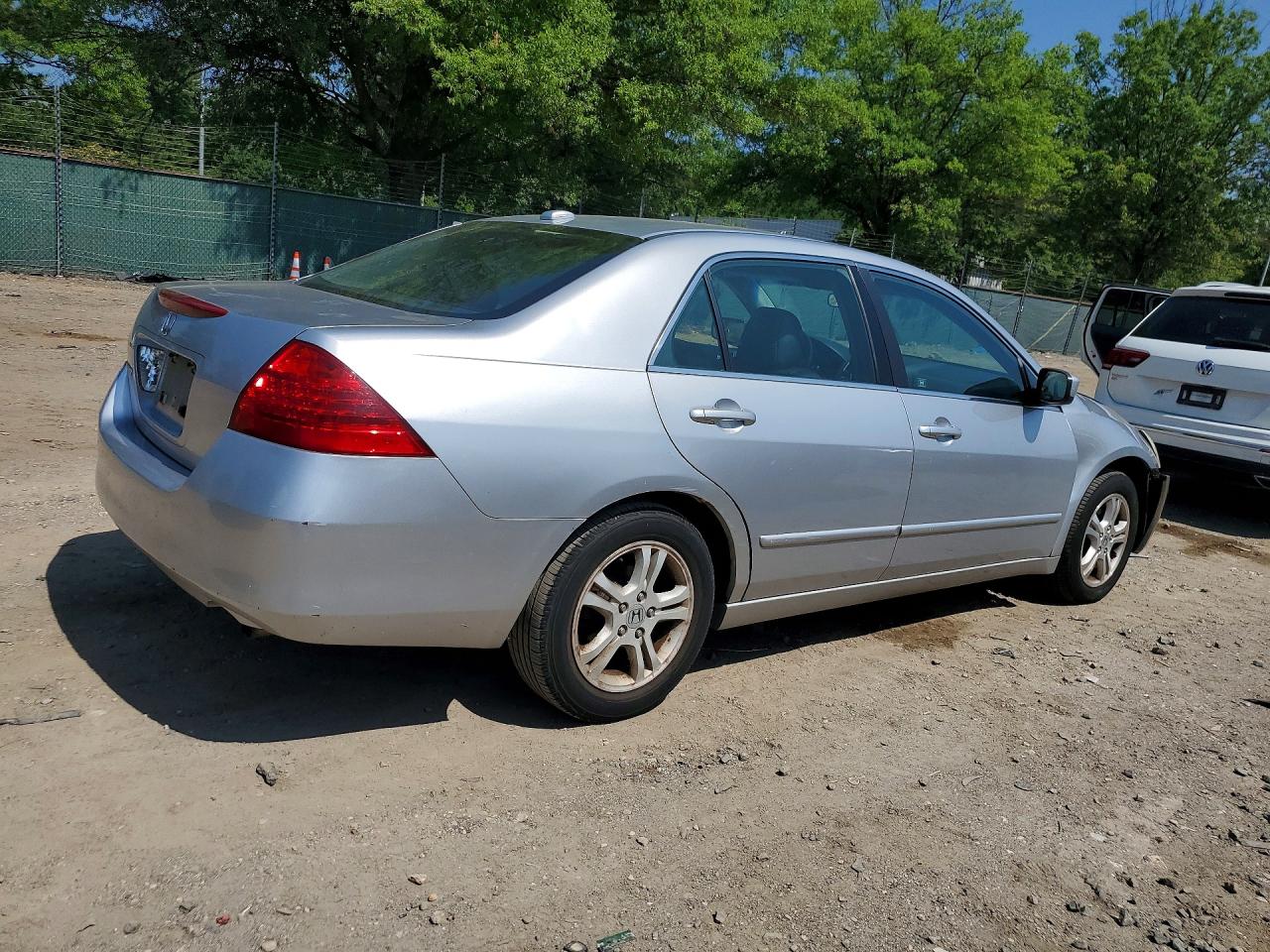 2007 Honda Accord Ex Silver vin: 1HGCM56847A080565