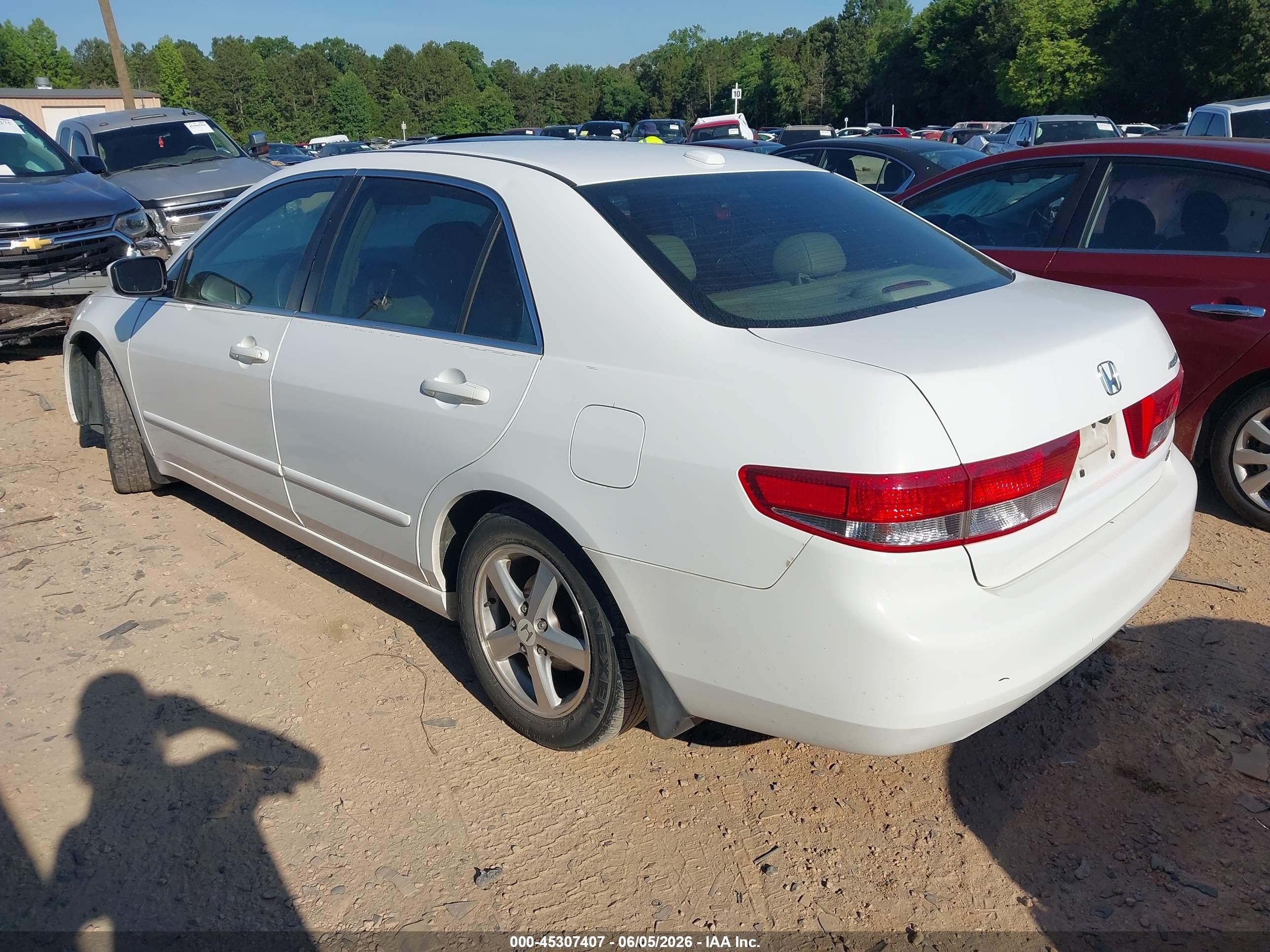 2004 Honda Accord 2.4 Ex White vin: 1HGCM56854A142518