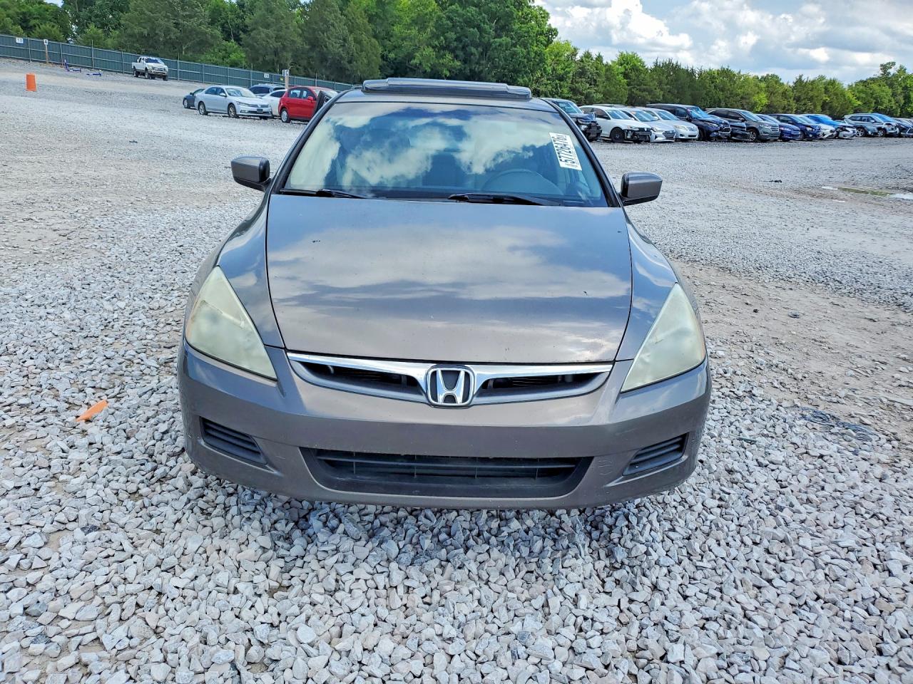 2007 Honda Accord Ex Silver vin: 1HGCM56857A018673