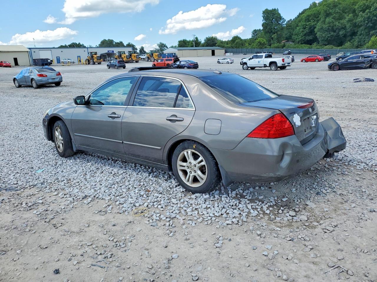 2007 Honda Accord Ex Silver vin: 1HGCM56857A018673