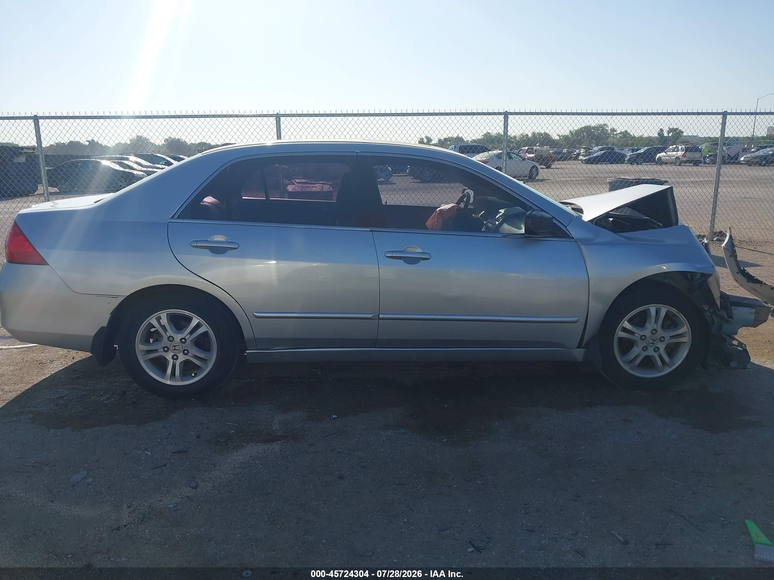 2007 Honda Accord 2.4 Ex Silver vin: 1HGCM56857A175801