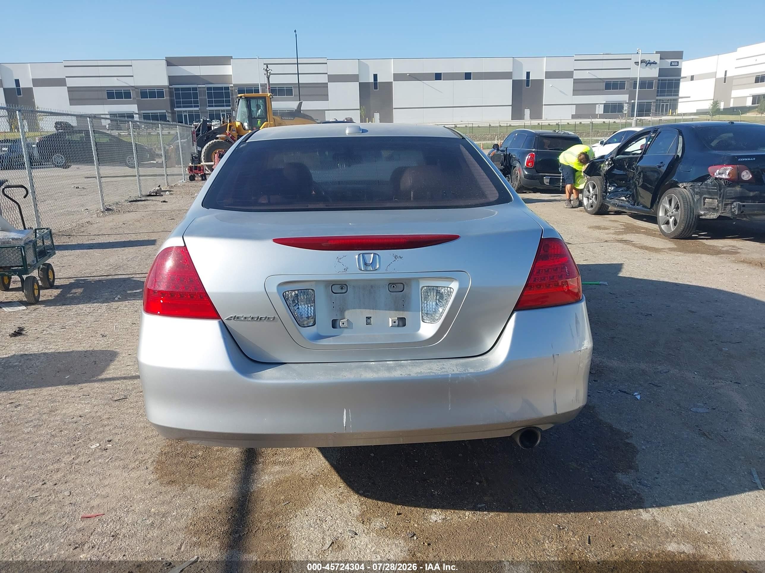 2007 Honda Accord 2.4 Ex Silver vin: 1HGCM56857A175801