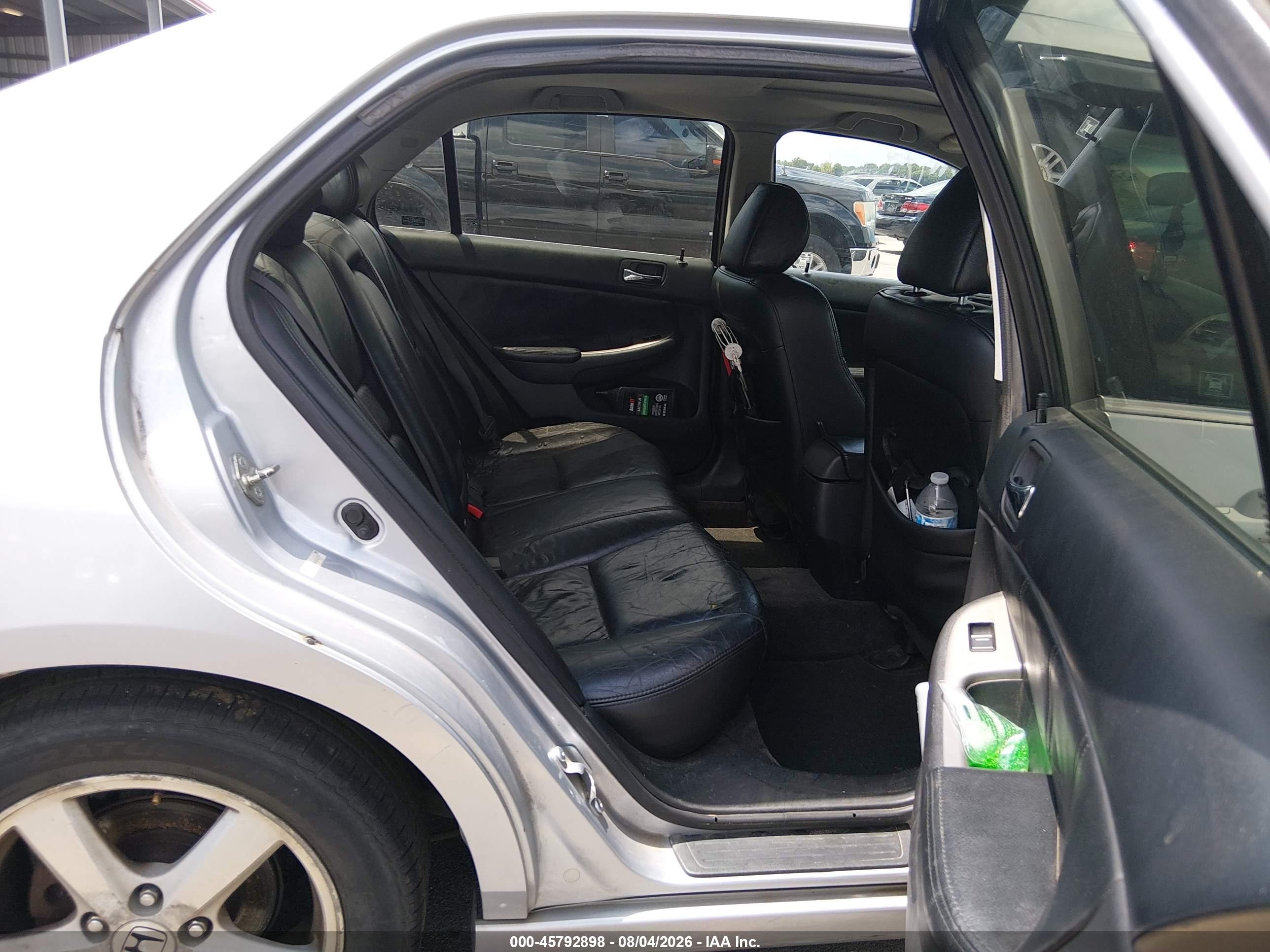 2004 Honda Accord 2.4 Ex Серебряный vin: 1HGCM56864A002719
