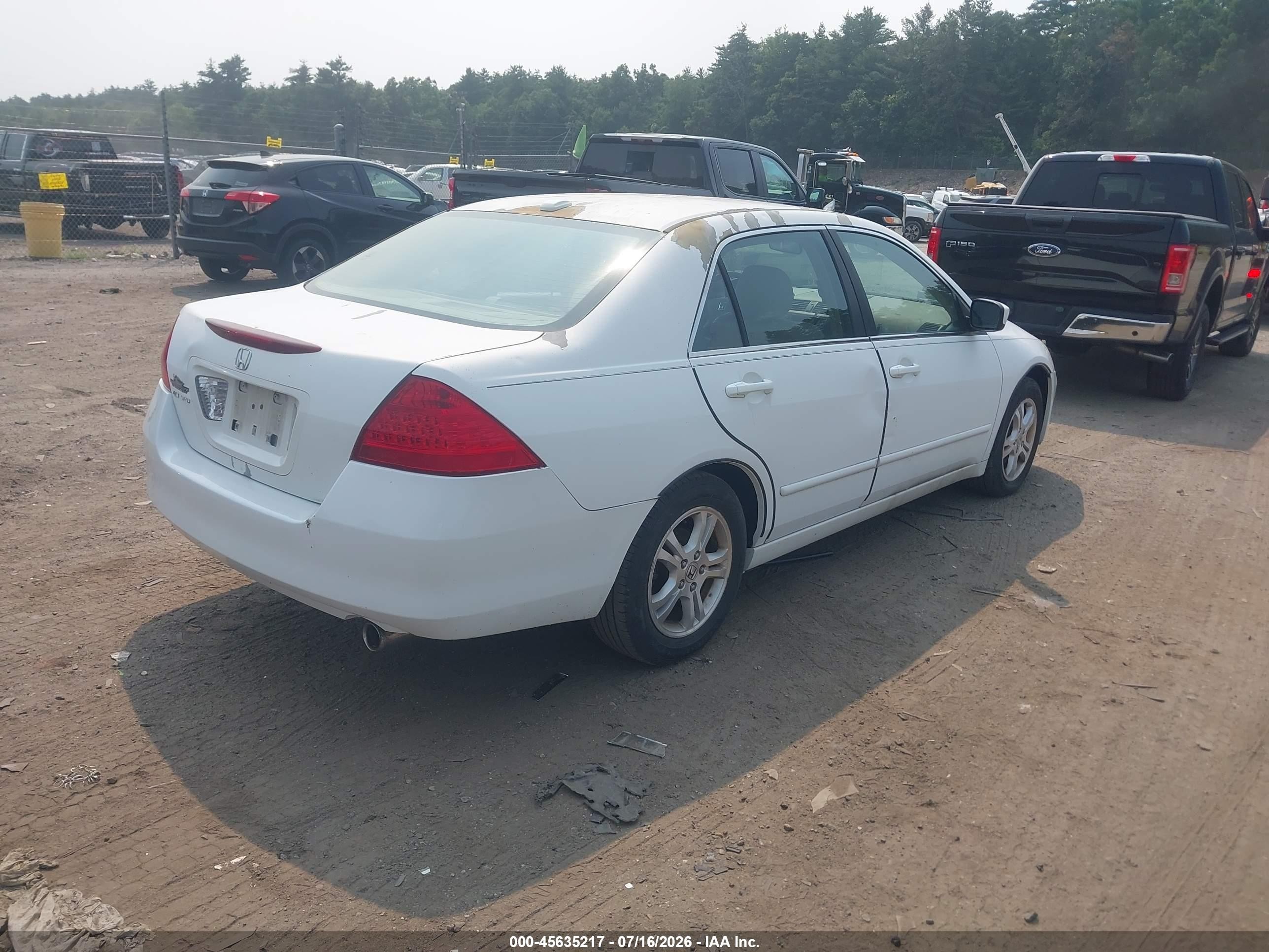 2006 Honda Accord 2.4 Ex White vin: 1HGCM56866A083577