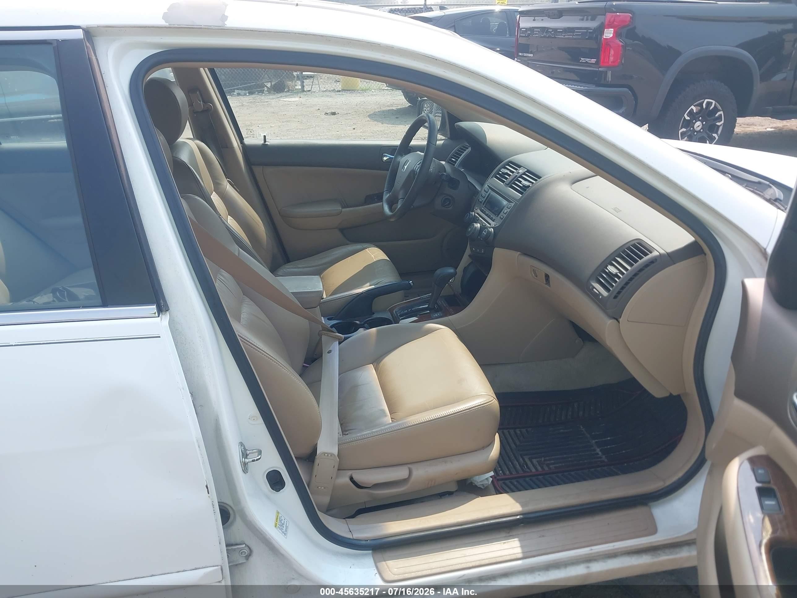 2006 Honda Accord 2.4 Ex White vin: 1HGCM56866A083577