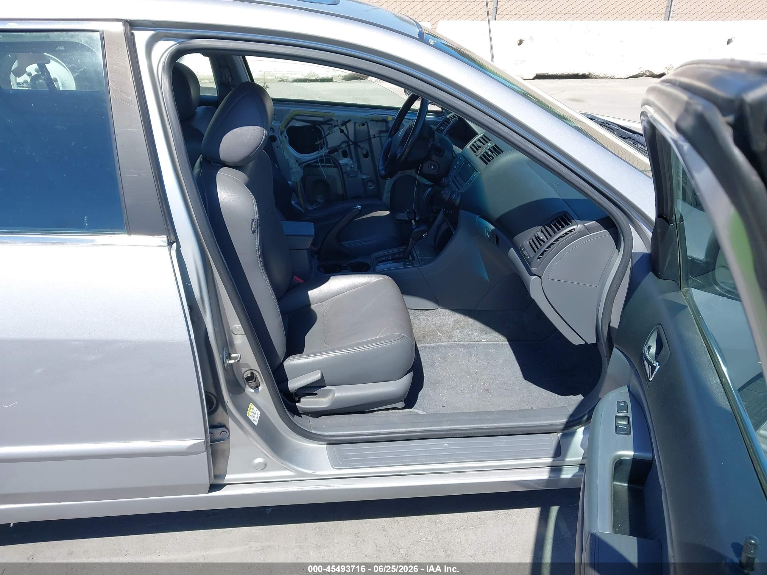 2006 Honda Accord 2.4 Ex Silver vin: 1HGCM56866A138657