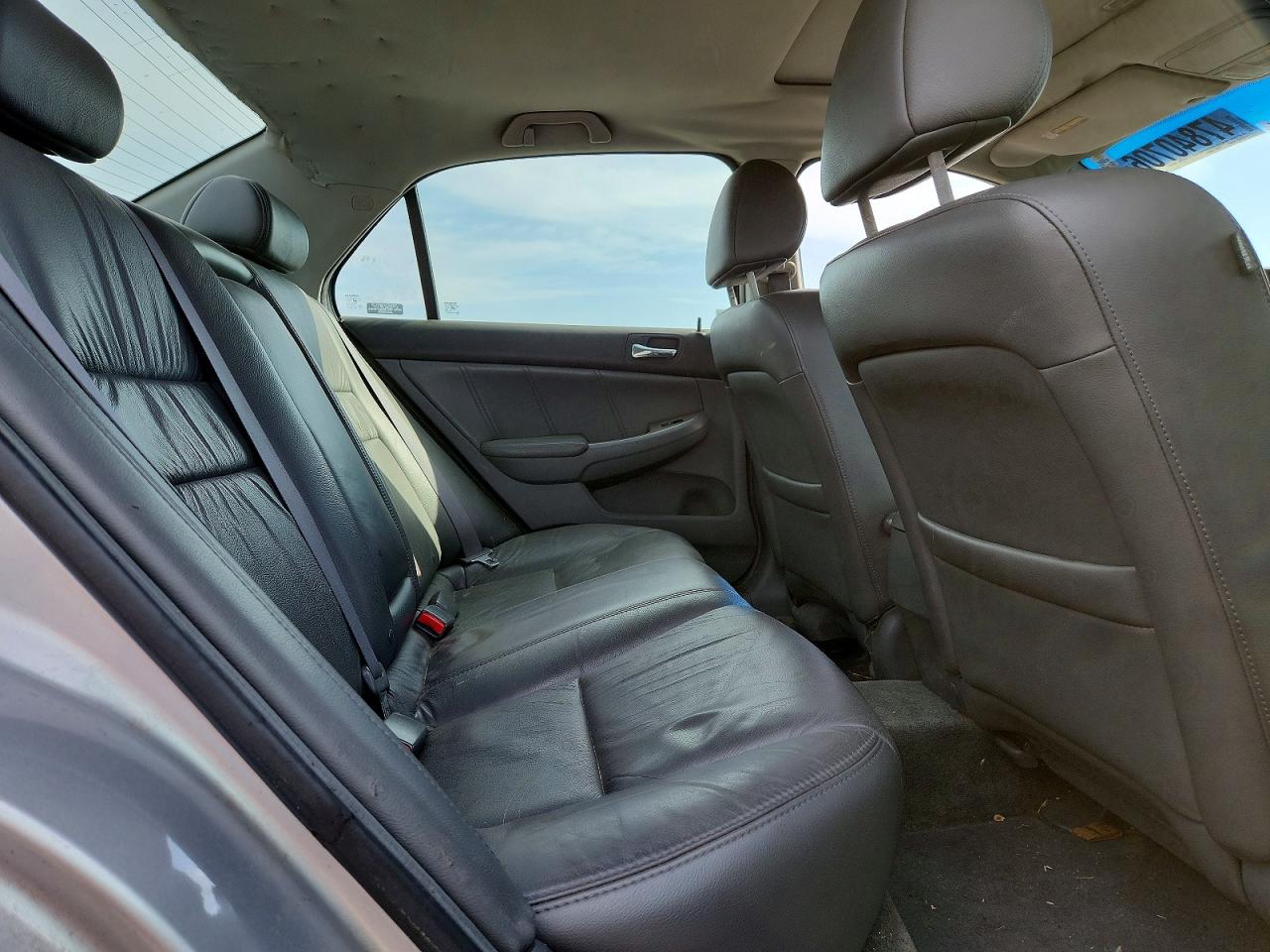 2008 Honda Accord Silver vin: 1HGCM56867A032923