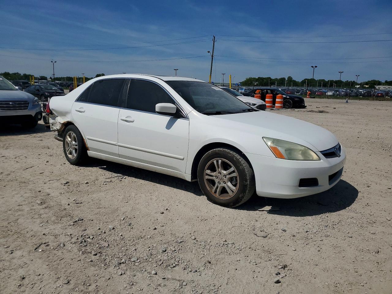 2007 Honda Accord Ex White vin: 1HGCM56867A096380