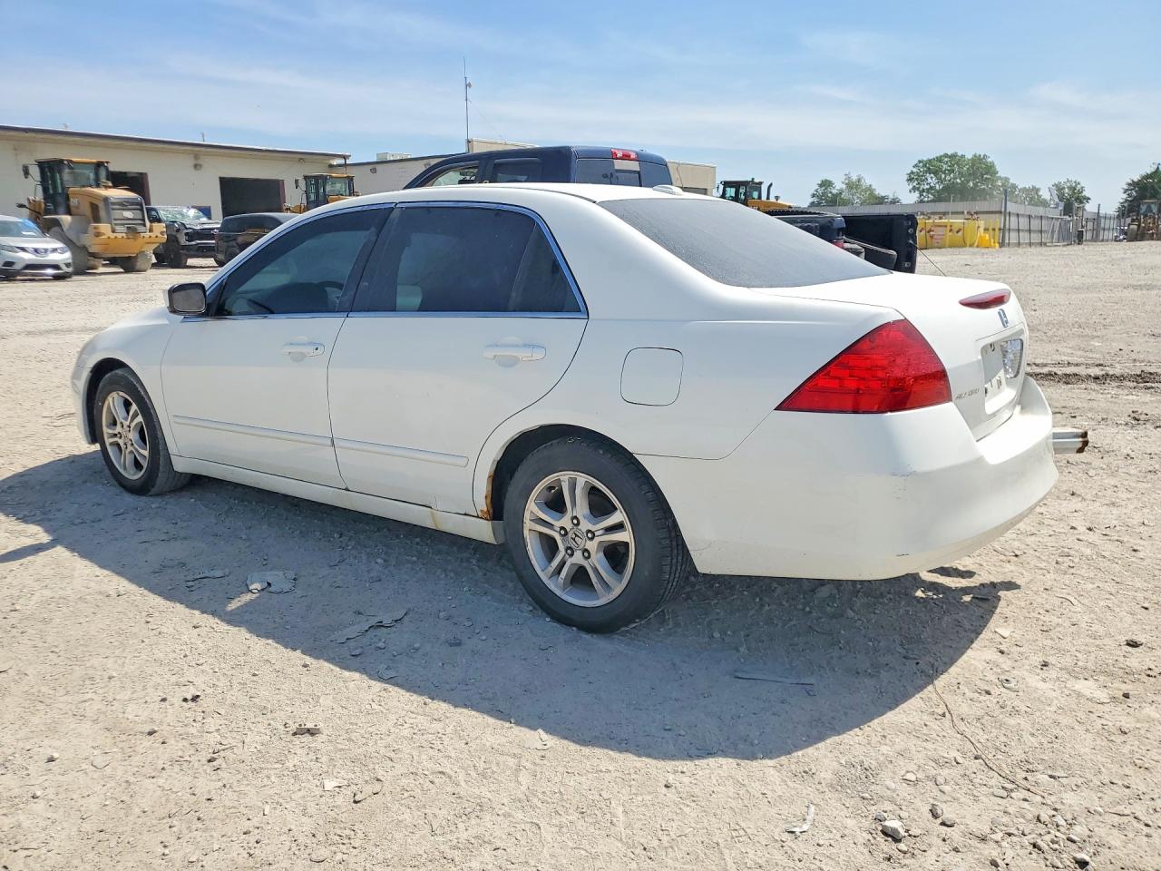 2007 Honda Accord Ex White vin: 1HGCM56867A096380